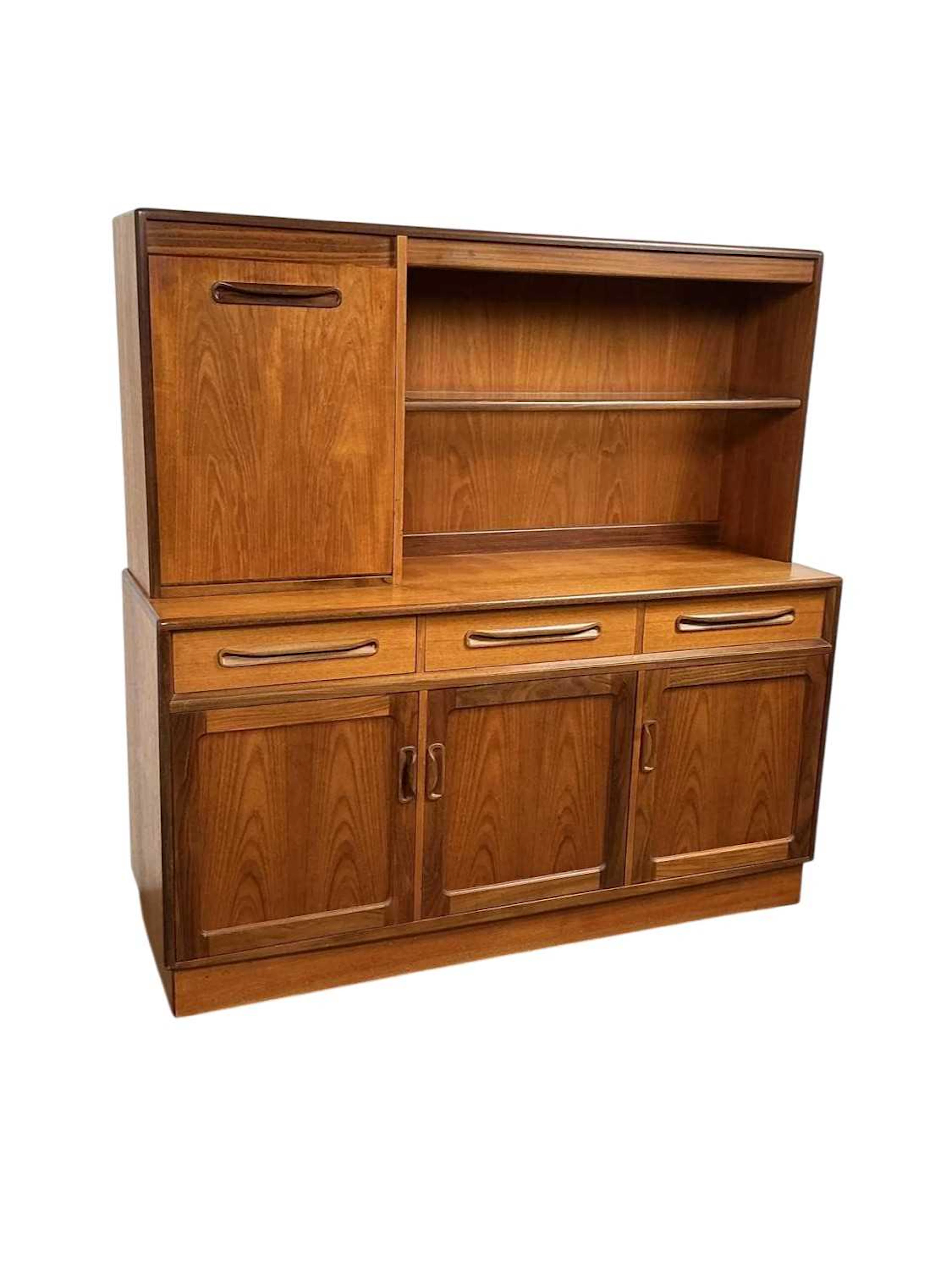 G PLAN TEAK SIDEBOARD MID 20TH CENTURY