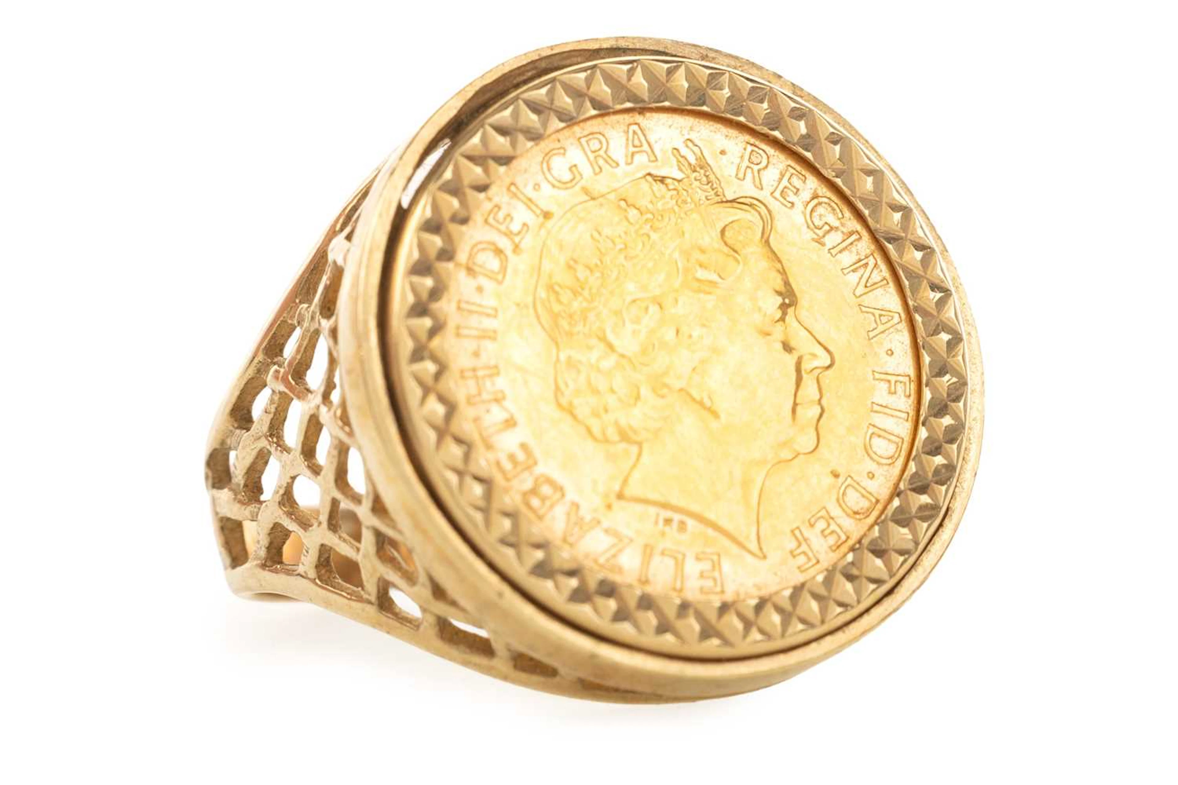 ELIZABETH II GOLD HALF SOVEREIGN RING 2000