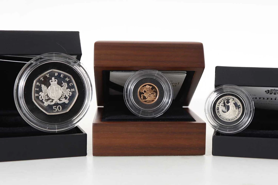 COLLECTION OF COMMEMORATIVE SILVER COINS LATE 20TH CENTURY