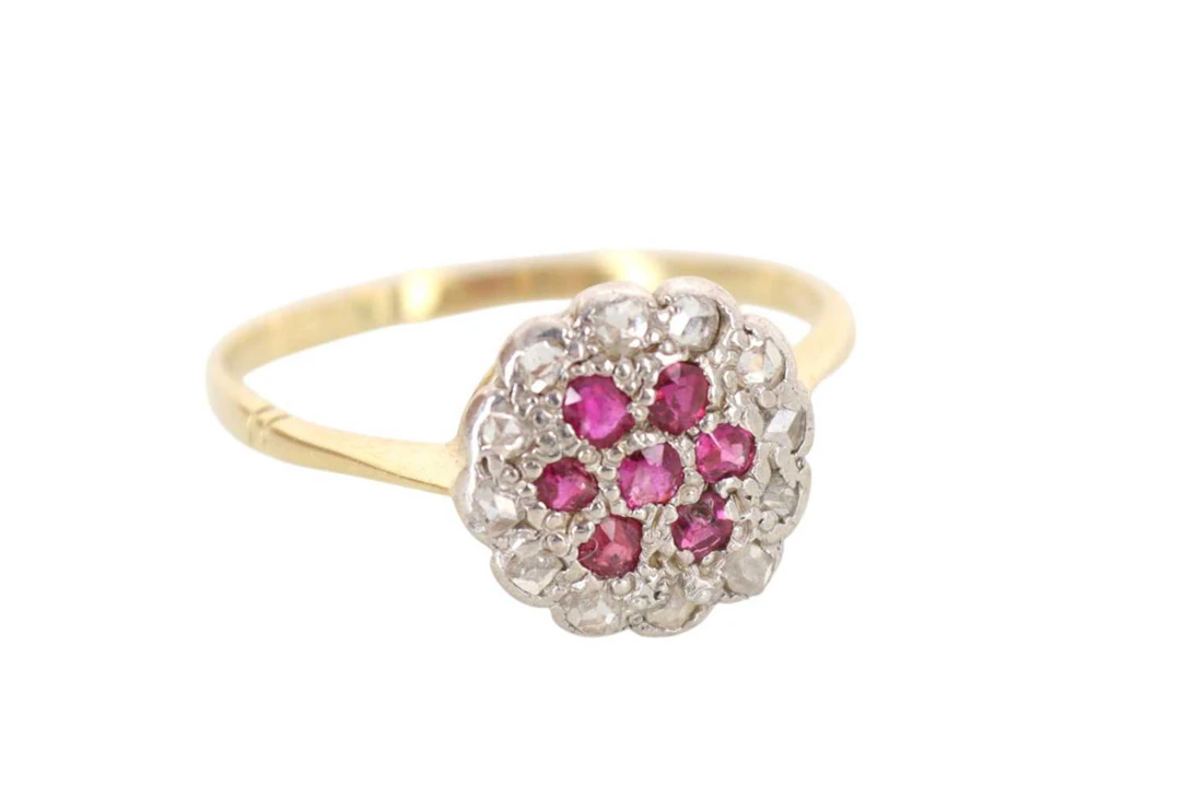 RUBY AND DIAMOND CLUSTER RING MID 20TH CENTURY