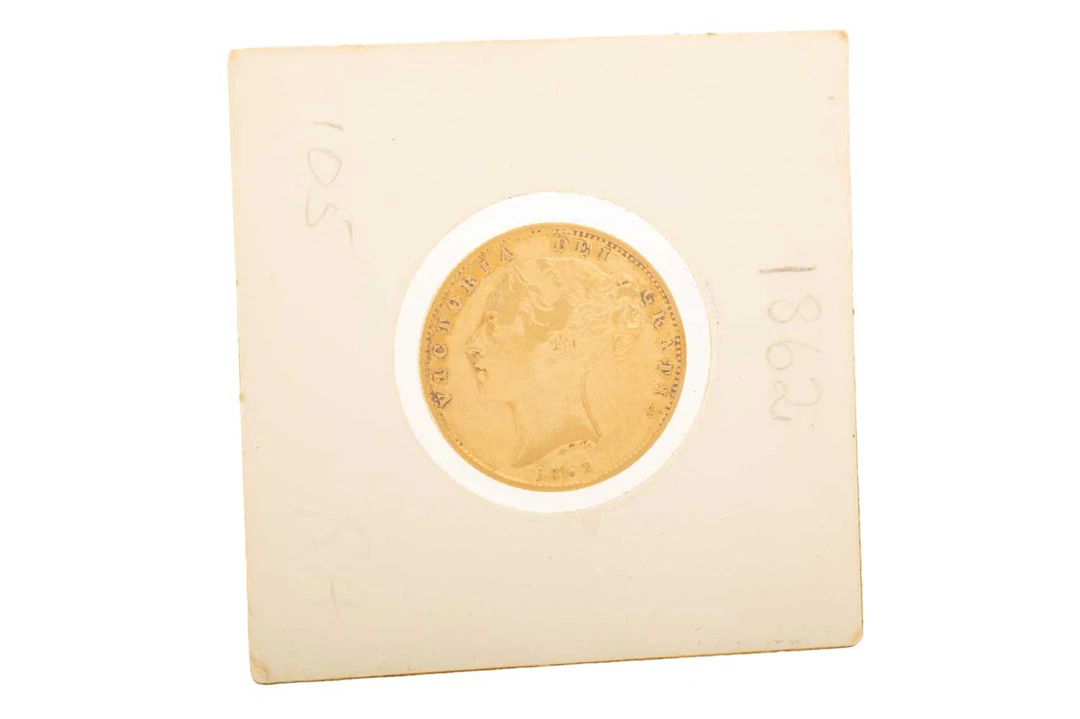VICTORIA GOLD SOVEREIGN 1862