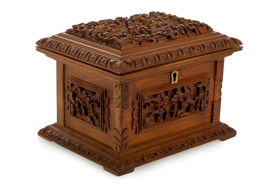 CHINESE SANDALWOOD JEWELLERY CASKET MID/LATE 20TH CENTURY