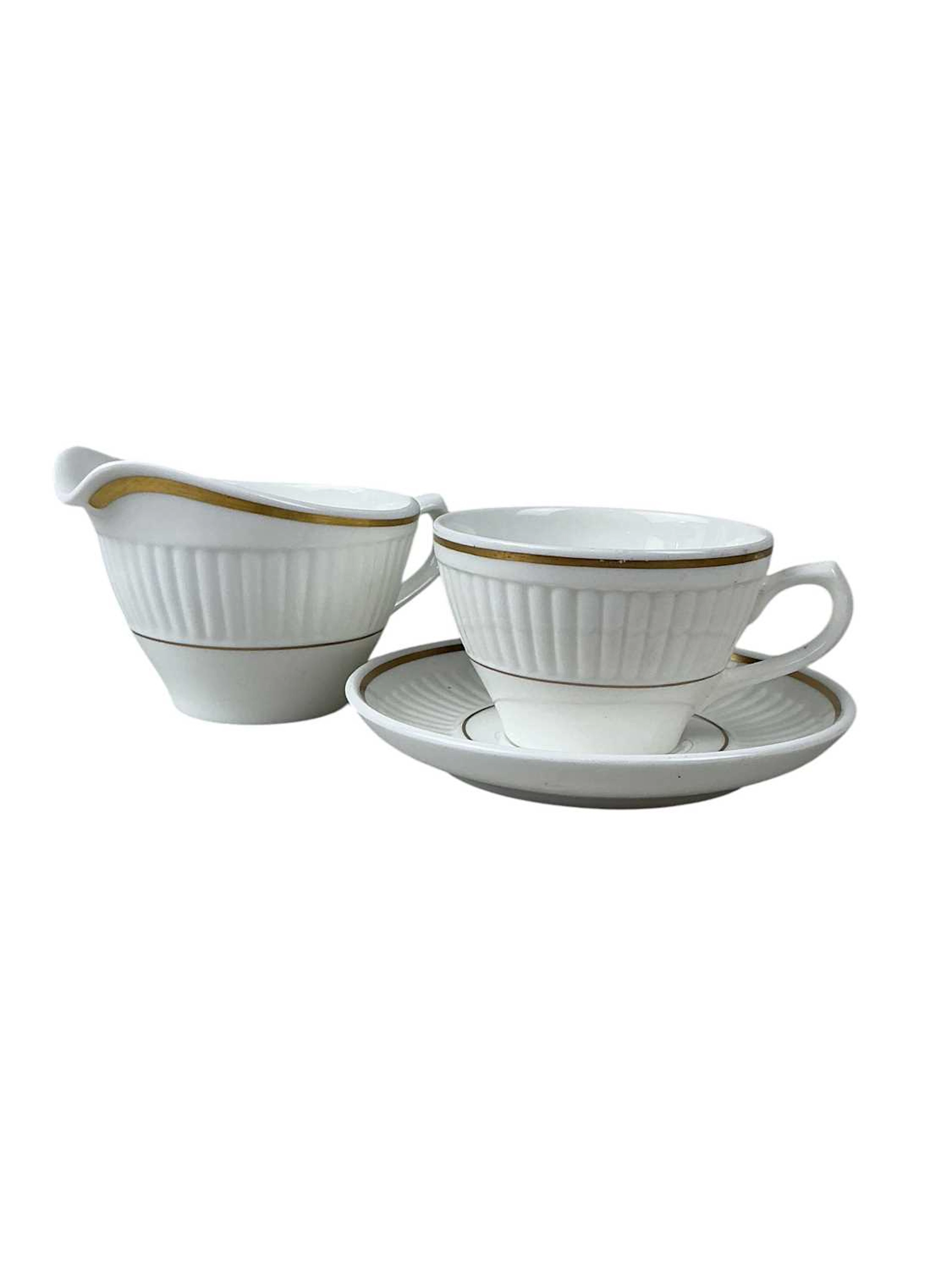 WEDGWOOD INSIGNIA DINNER SERVICE LATE 20TH CENTURY