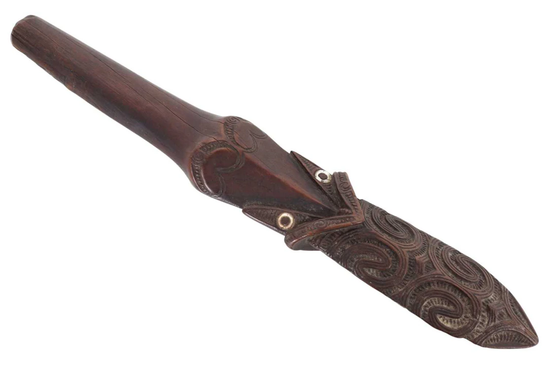 MAORI HARDWOOD MINIATURE TAIMA EARLY 20TH CENTURY