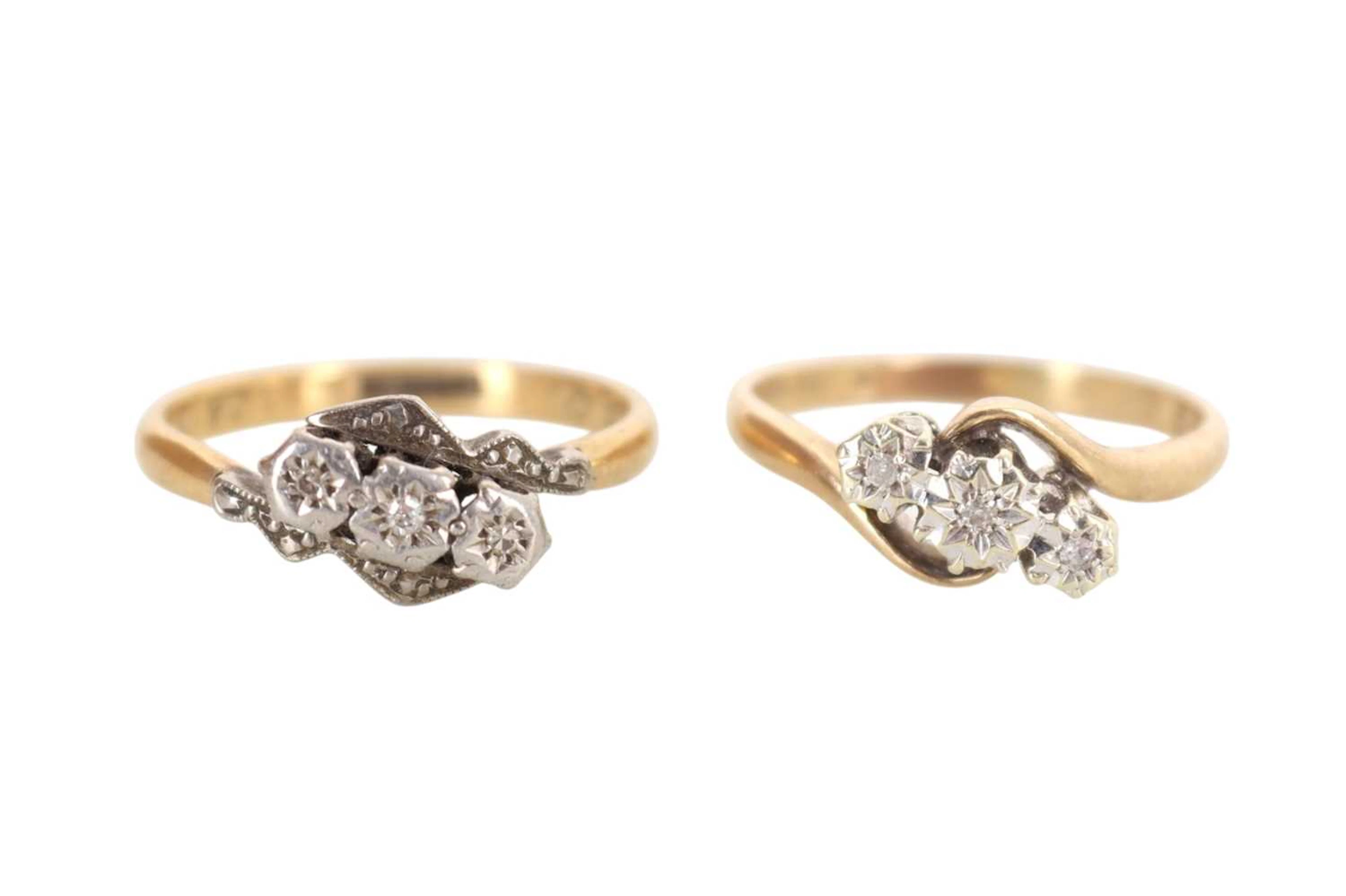 TWO DIAMOND THREE STONE RINGS LATE 20TH CENTURY