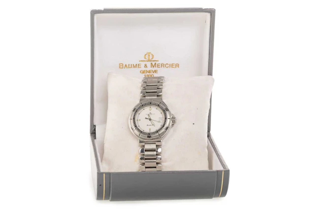 BAUME AND MERCIER FORMULA ONE STAINLES STEEL QUARTZ WRIST WATCH