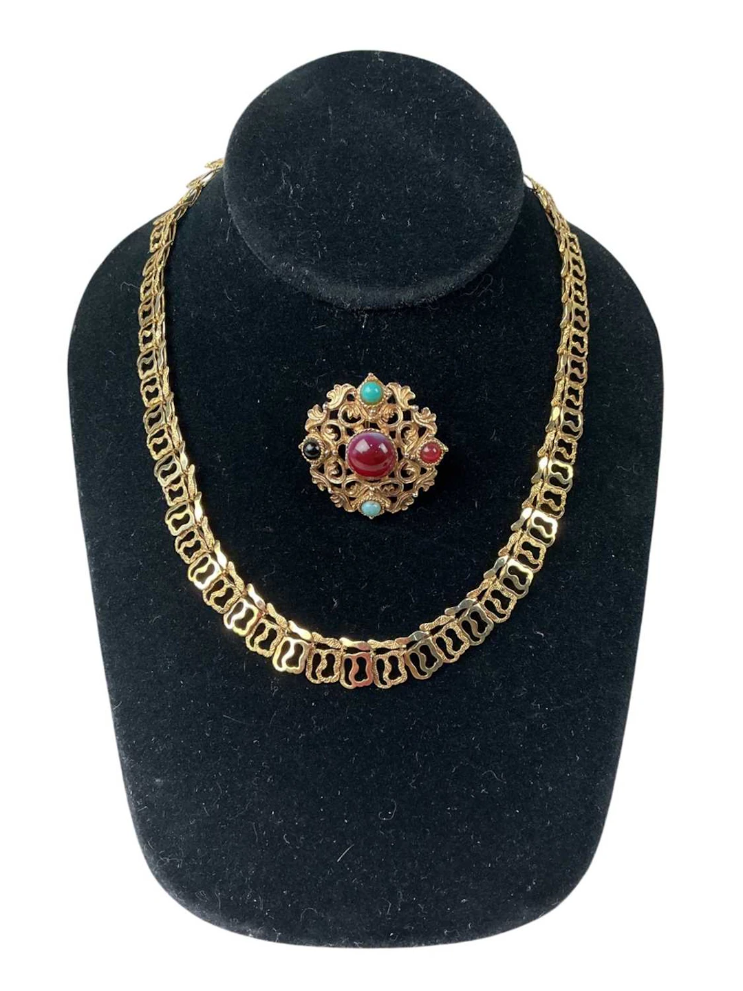 COLLECTION OF COSTUME JEWELLERY EARLY 20TH CENTURY AND LATER