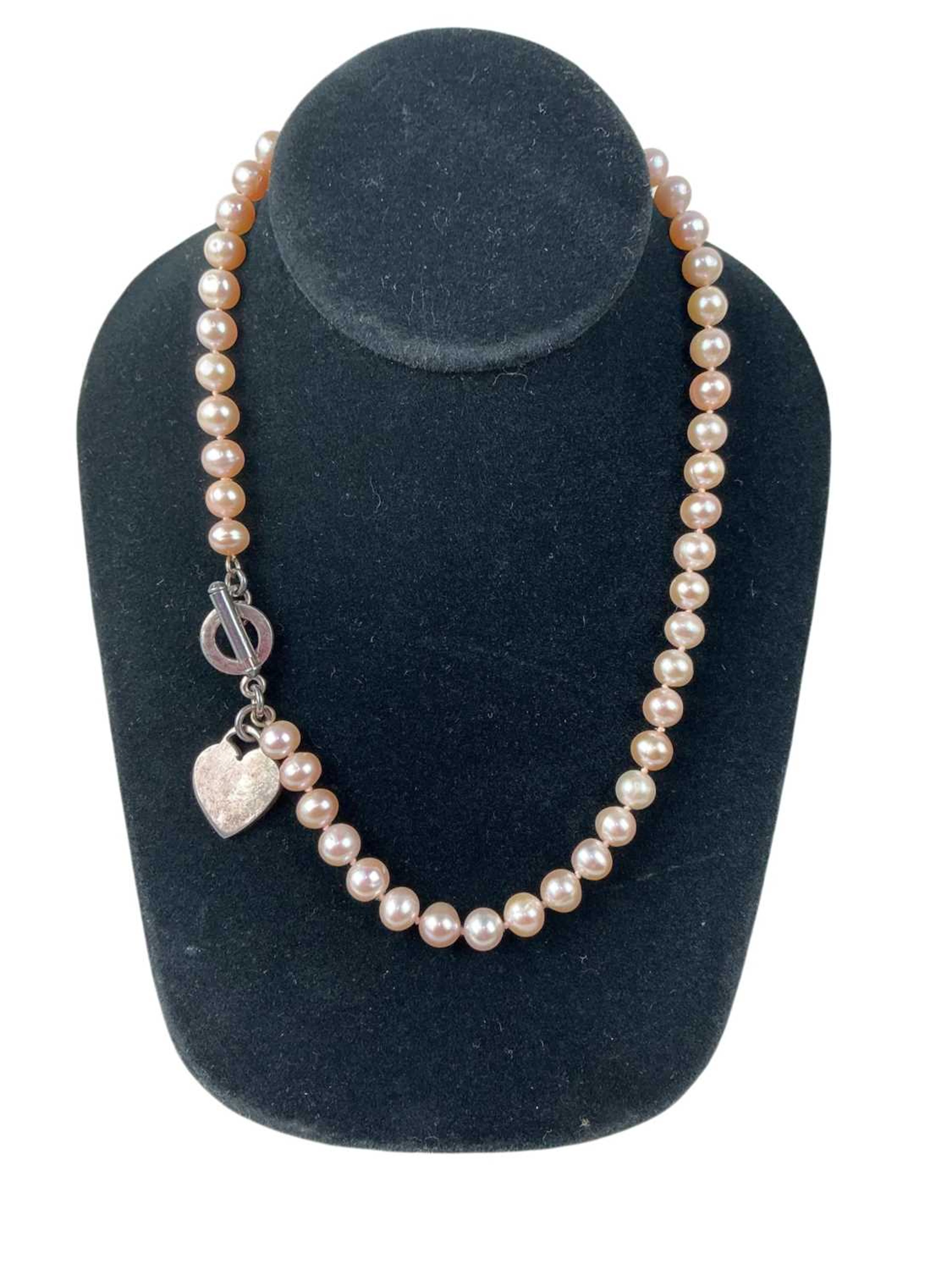 GROUP OF BEAD NECKLACES MID/LATE 20TH CENTURY