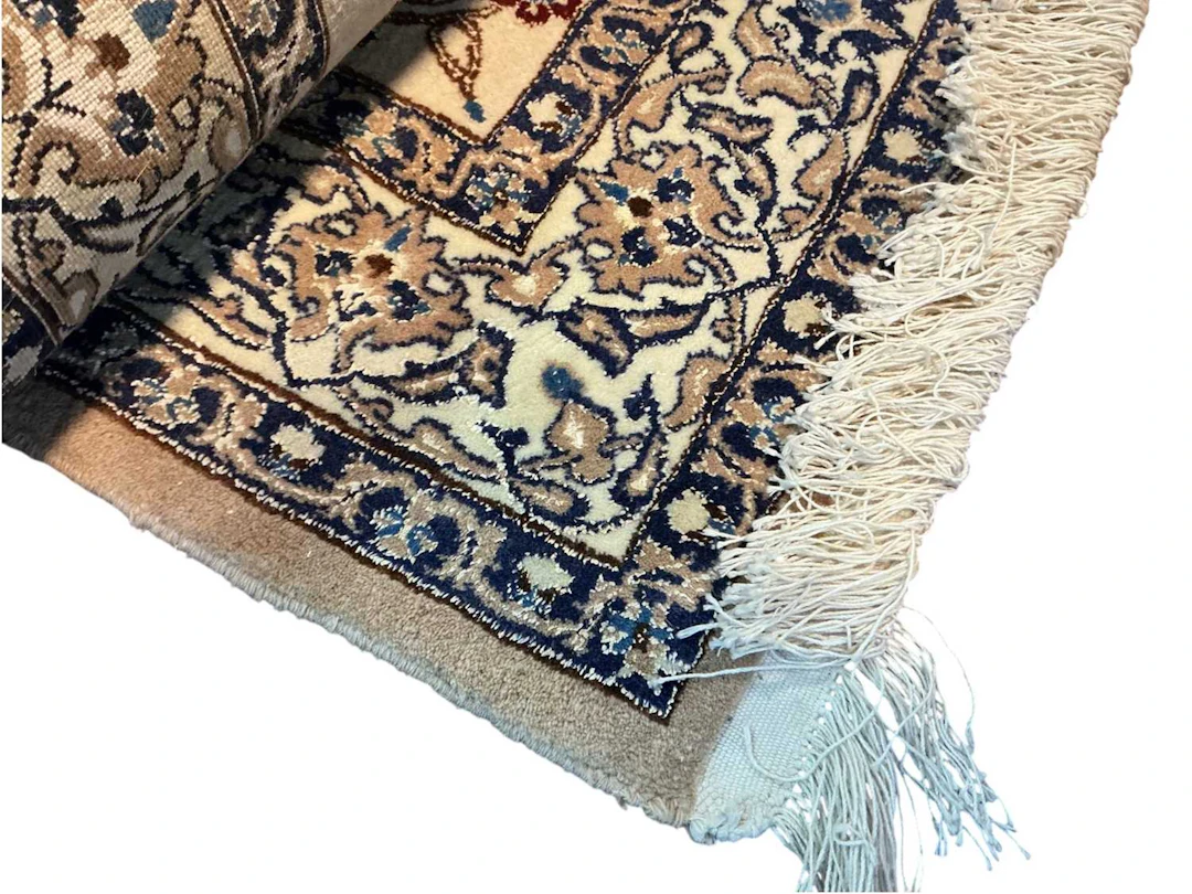EASTERN FLOOR RUG LATE 20TH CENTURY