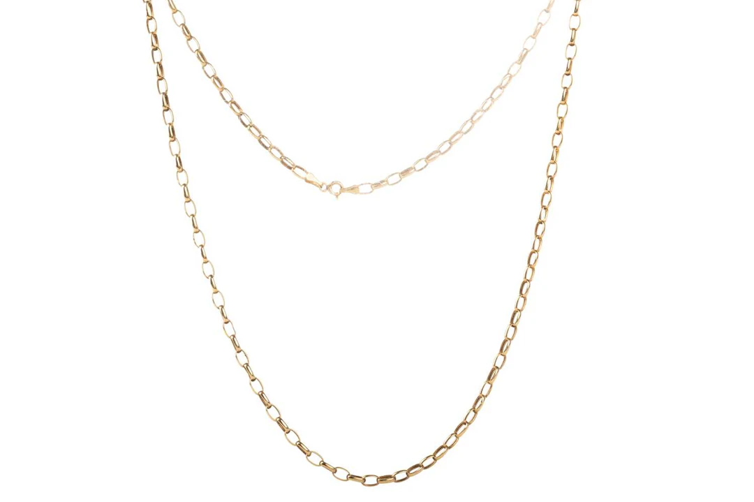 TWO GOLD CHAINS 21ST CENTURY