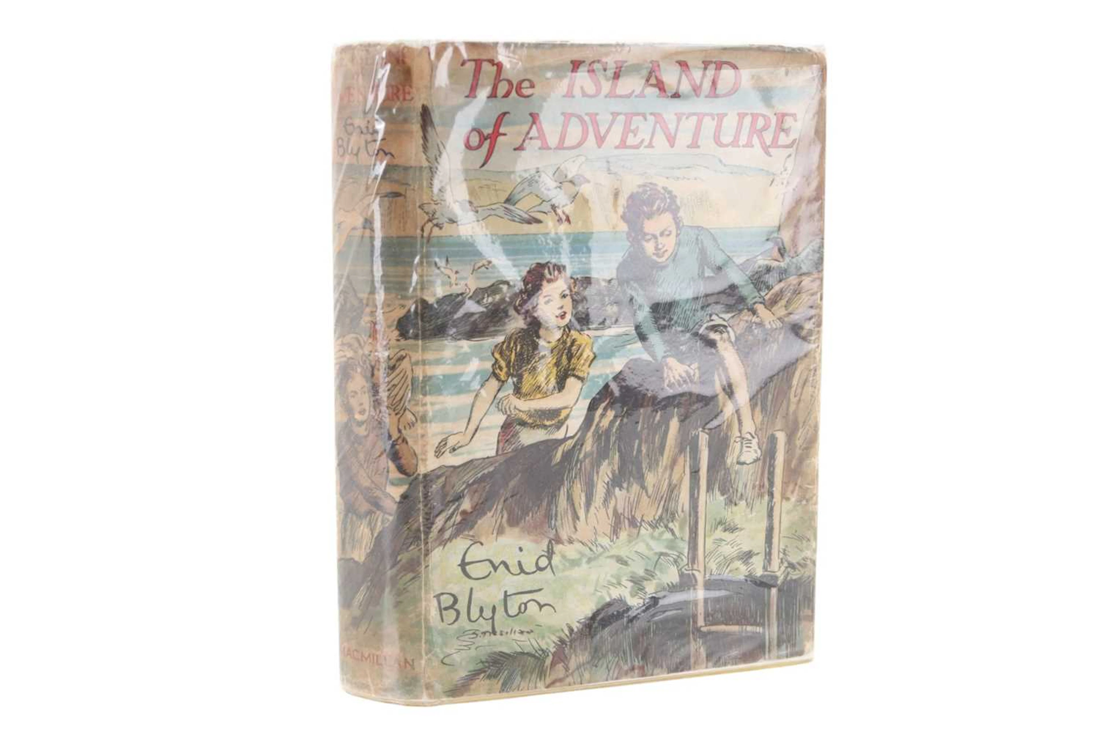 ENID BLYTON, ADVENTURE SERIES SET MID 20TH CENTURY