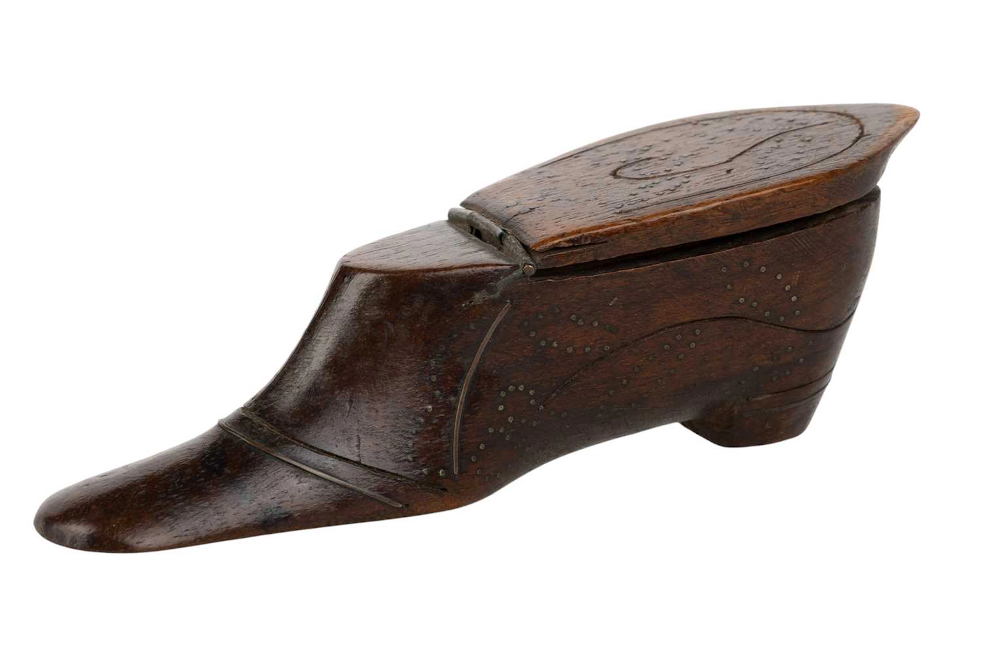 WILLIAM IV MAHOGANY SNUFF BOX EARLY/MID 19TH CENTURY