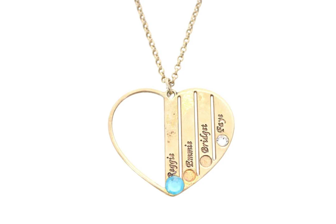 HEART SHAPED PENDANT ON CHAIN LATE 20TH CENTURY