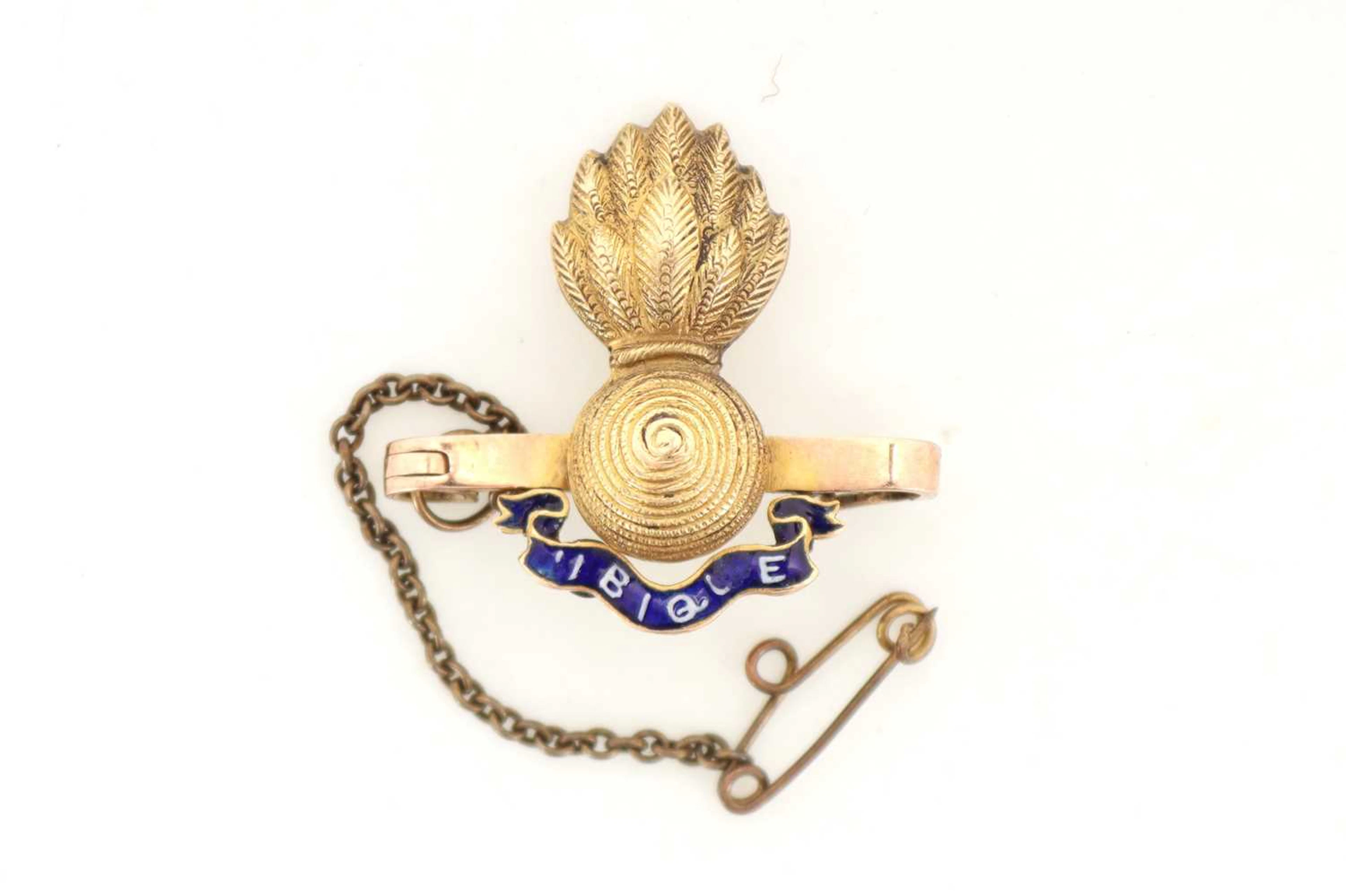 ROYAL ARTILLERY GOLD SWEETHEART BROOCH MID 20TH CENTURY