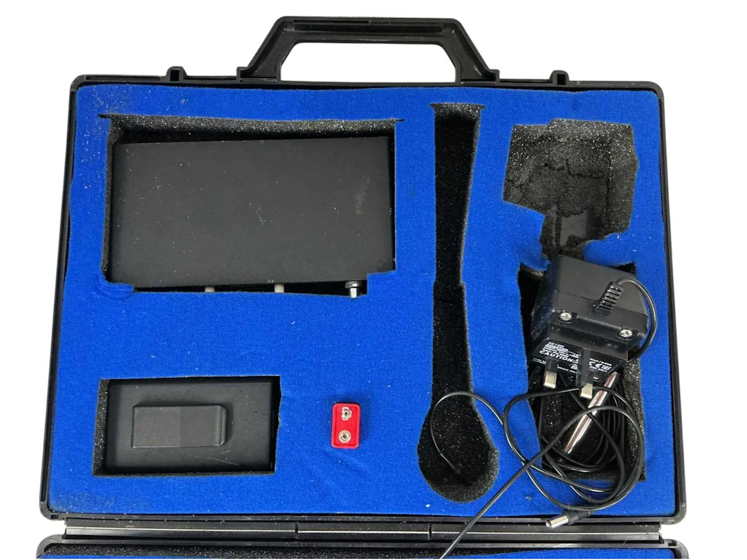 TRANTEC SYSTEMS WIRELESS SET, EARLY 21ST CENTURY AND AN AMPLIFIER