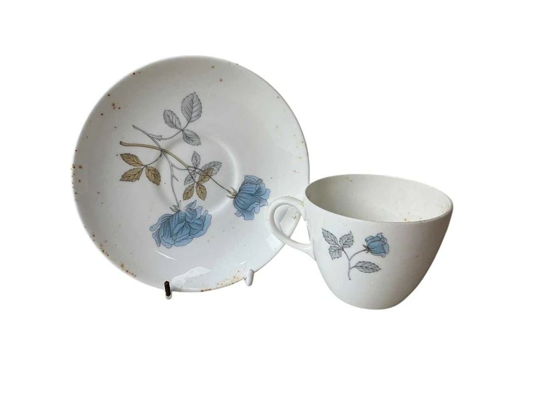 WEDGWOOD ICE ROSE TEA SERVICE LATE 20TH/EARLY 21ST CENTURY