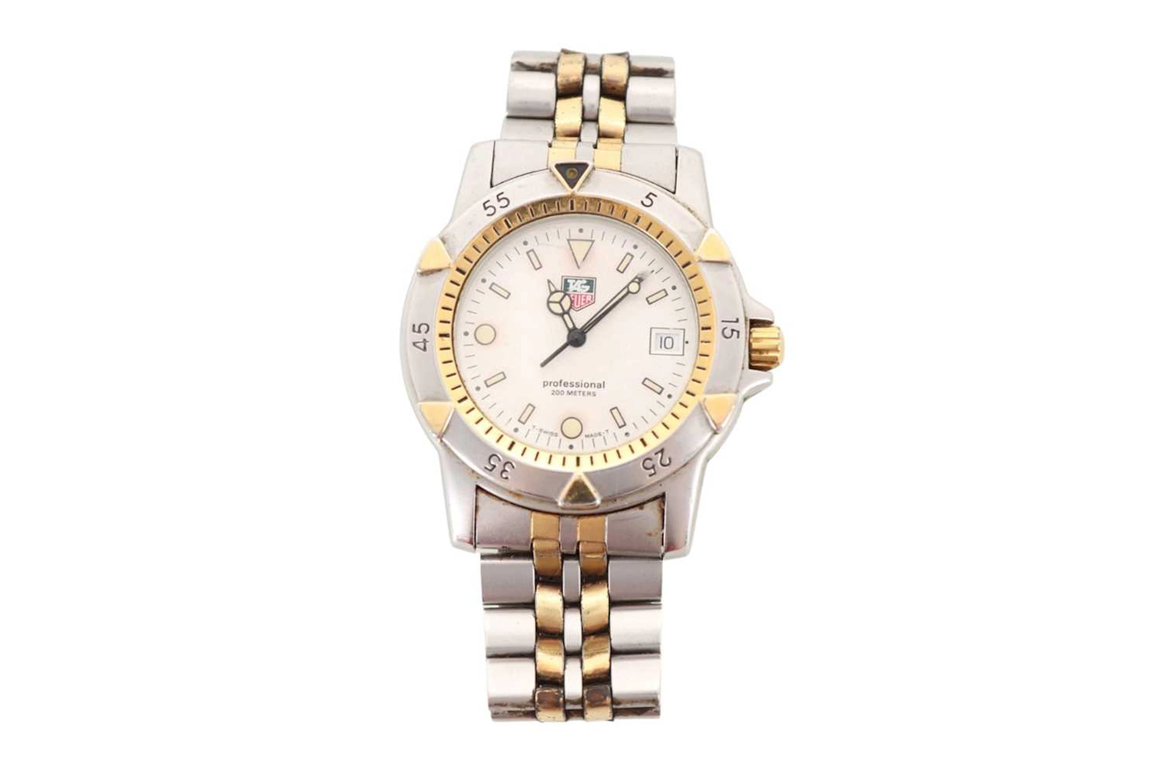 TAG HEUER PROFESSIONAL STAINLESS STEEL QUARTZ WRIST WATCH