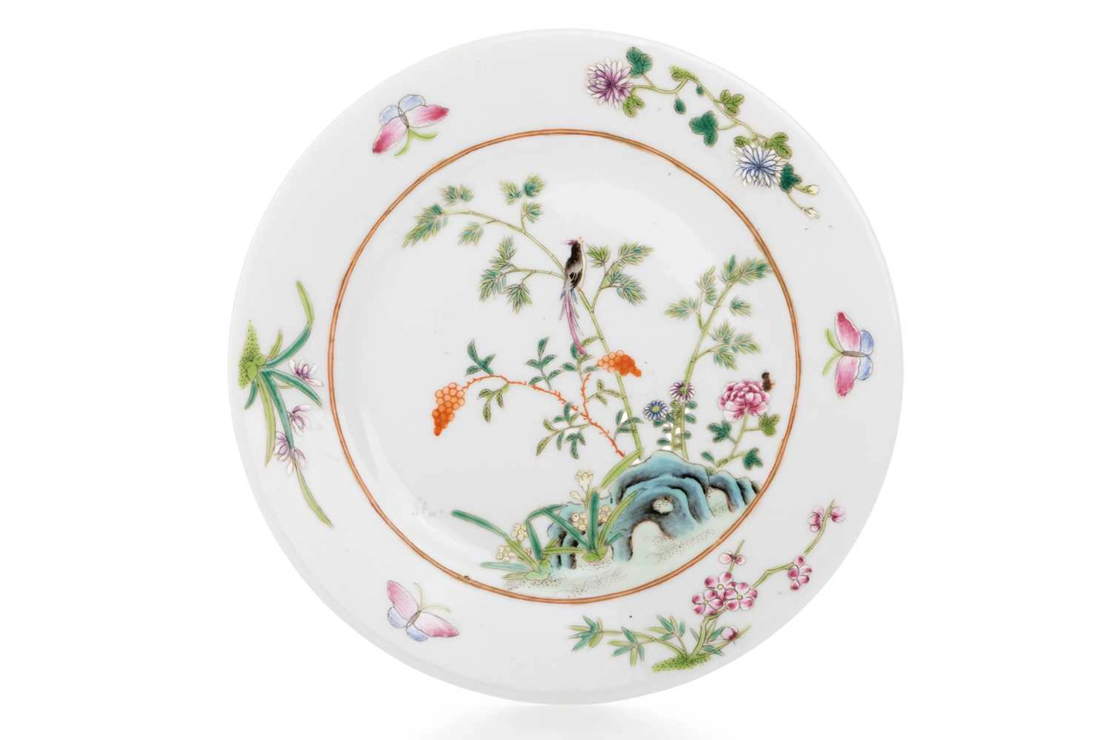 CHINESE PORCELAIN PLATE EARLY/MID 20TH CENTURY