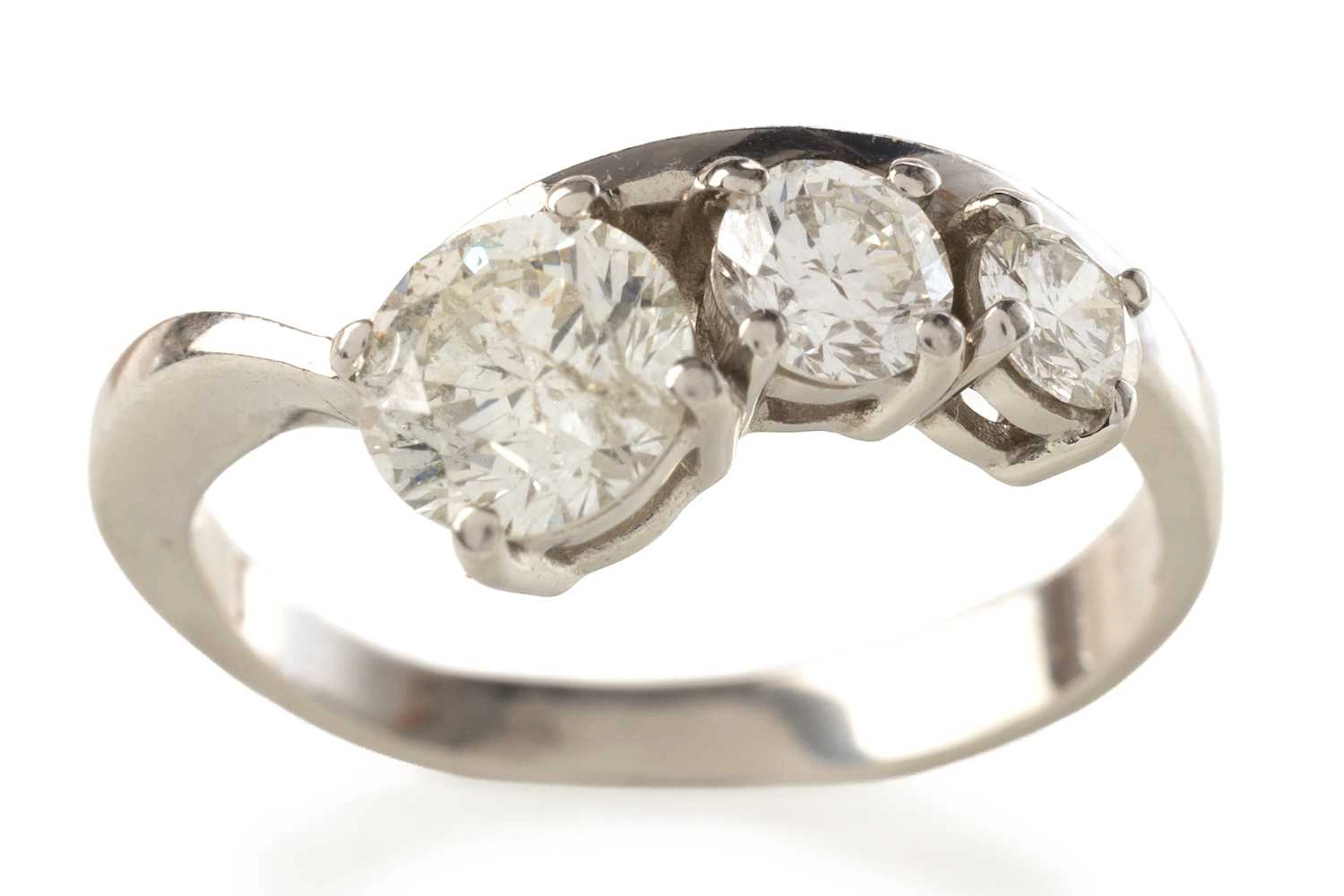 DIAMOND THREE STONE RING LATE 20TH CENTURY