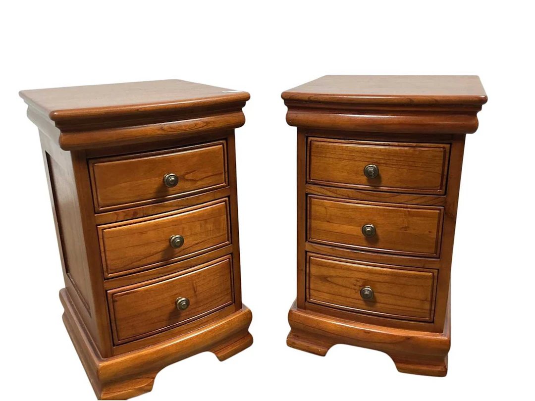 PAIR OF MODERN MAHOGANY BEDSIDE CHESTS. LATE 20TH CENTURY