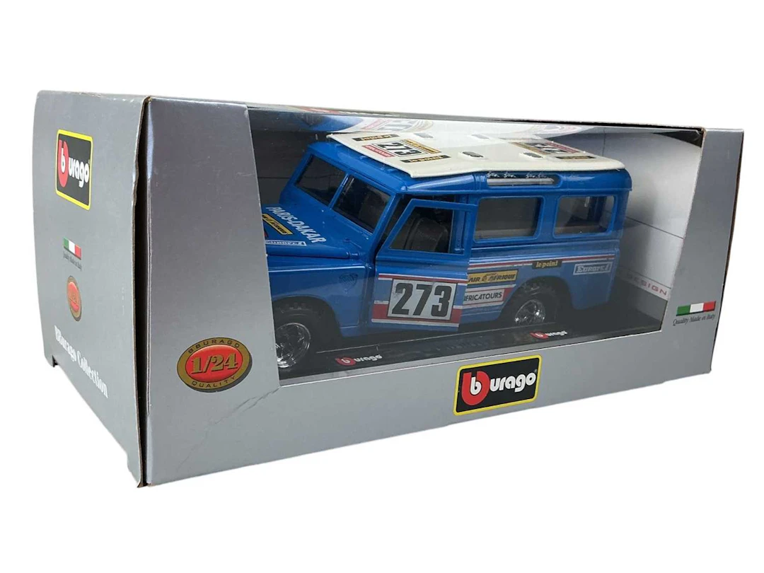 COLLECTION OF DIECAST MODEL VEHICLES LATE 20TH/EARLY 21ST CENTURY