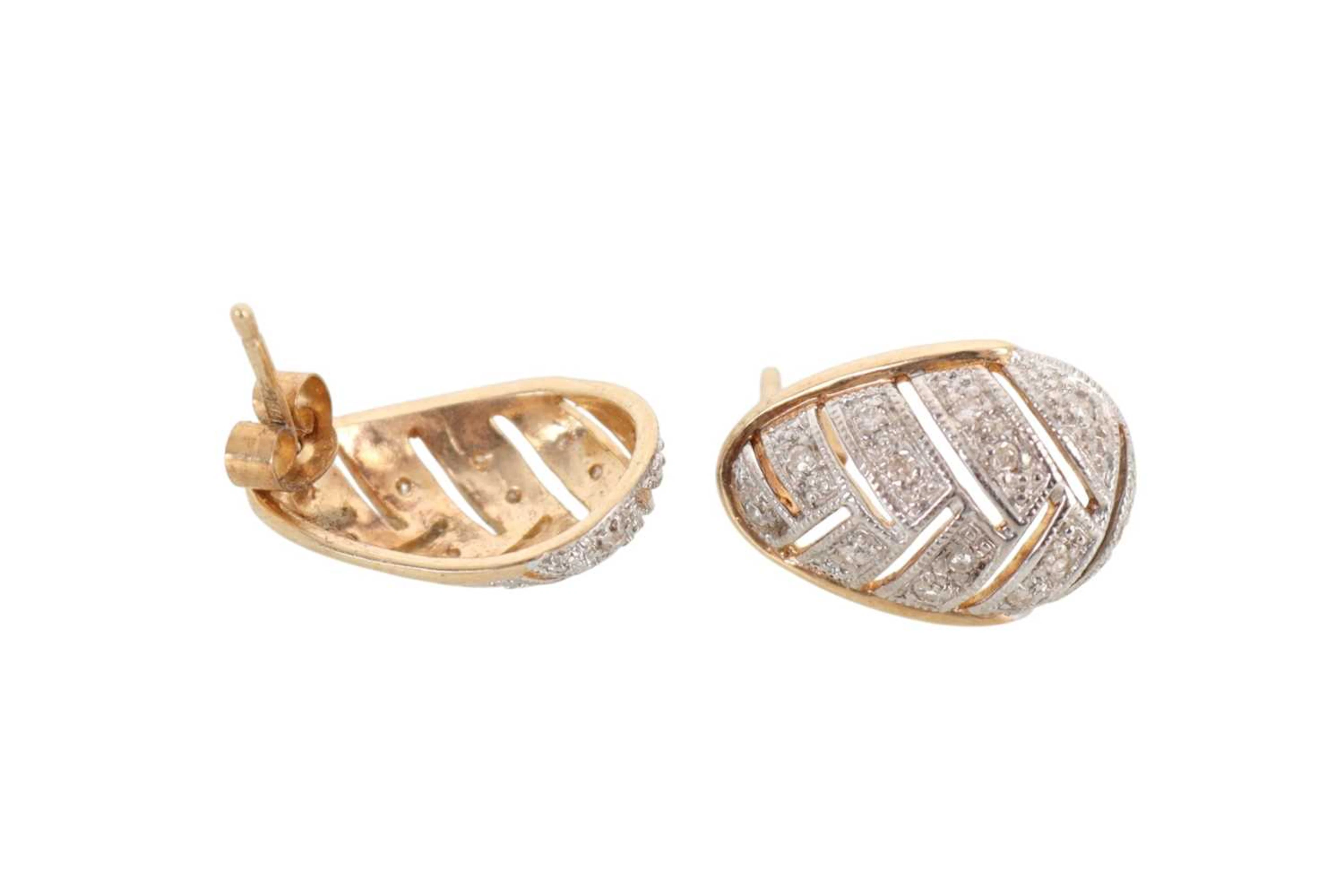 PAIR OF DIAMOND SET EARRINGS AND OTHER ITEMS MID/LATE 20TH CENTURY