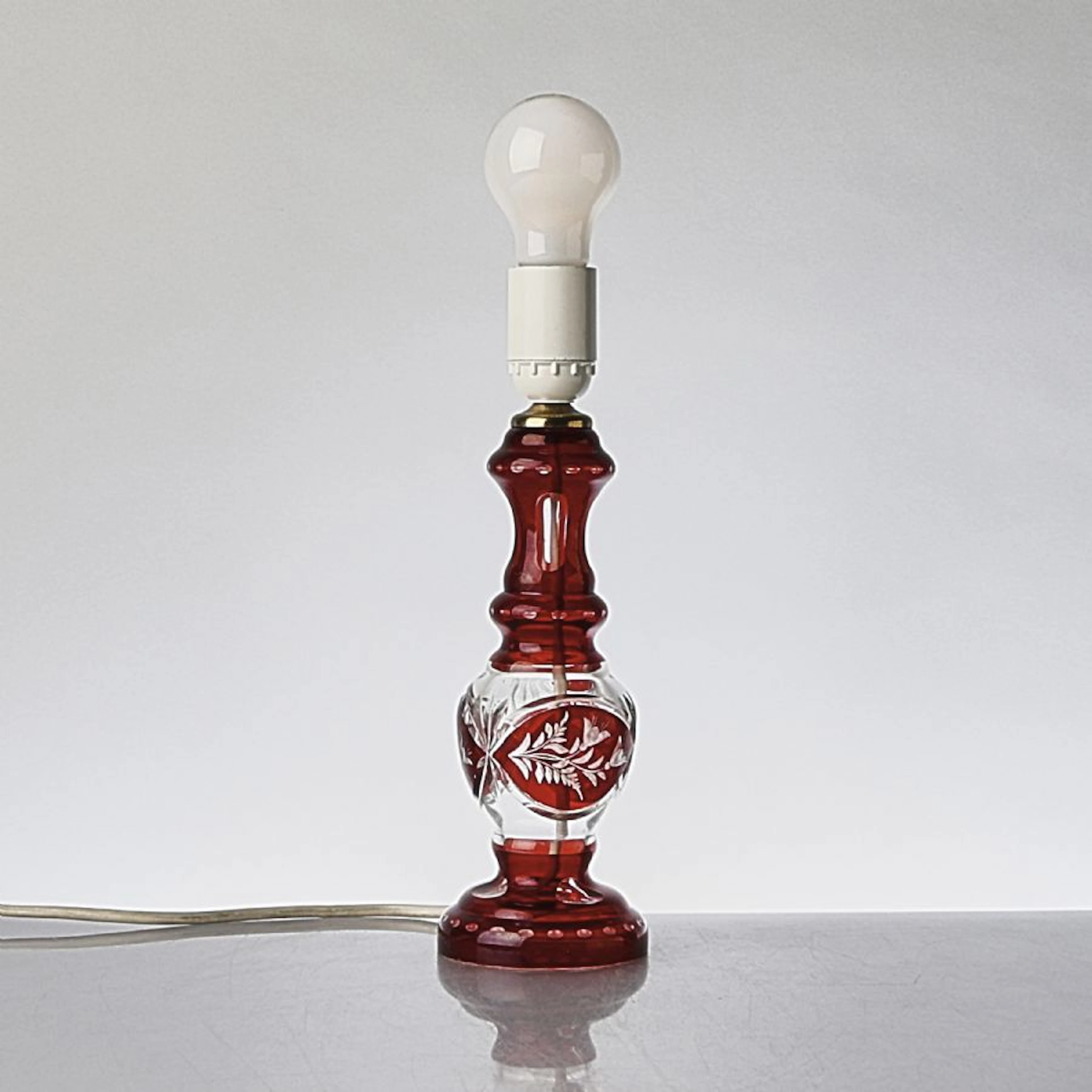Bordslampa, Böhmiskt glas. Höjd: 23-30 cm