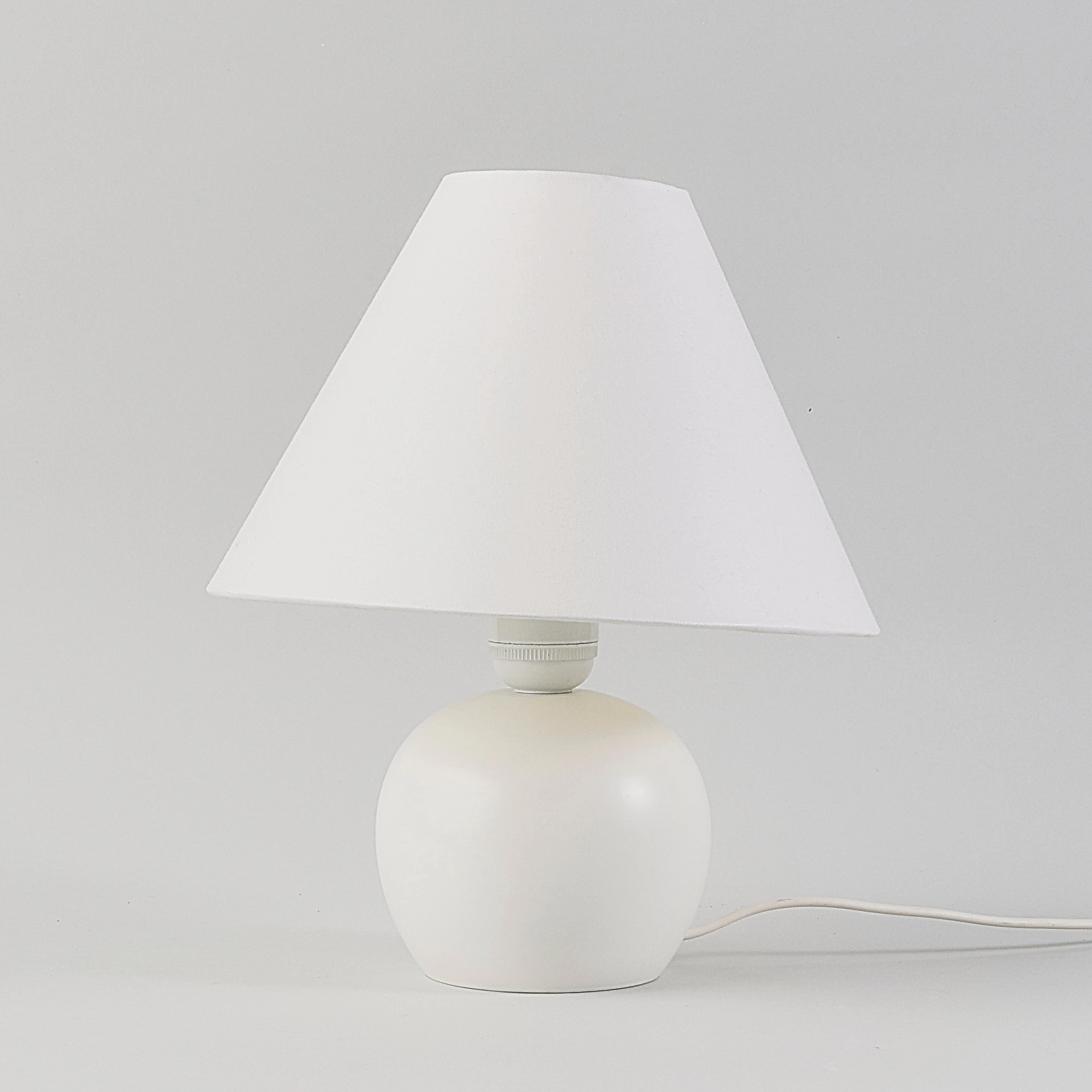 JOSEF FRANK. Bordslampa, Svenskt tenn modell 2575.