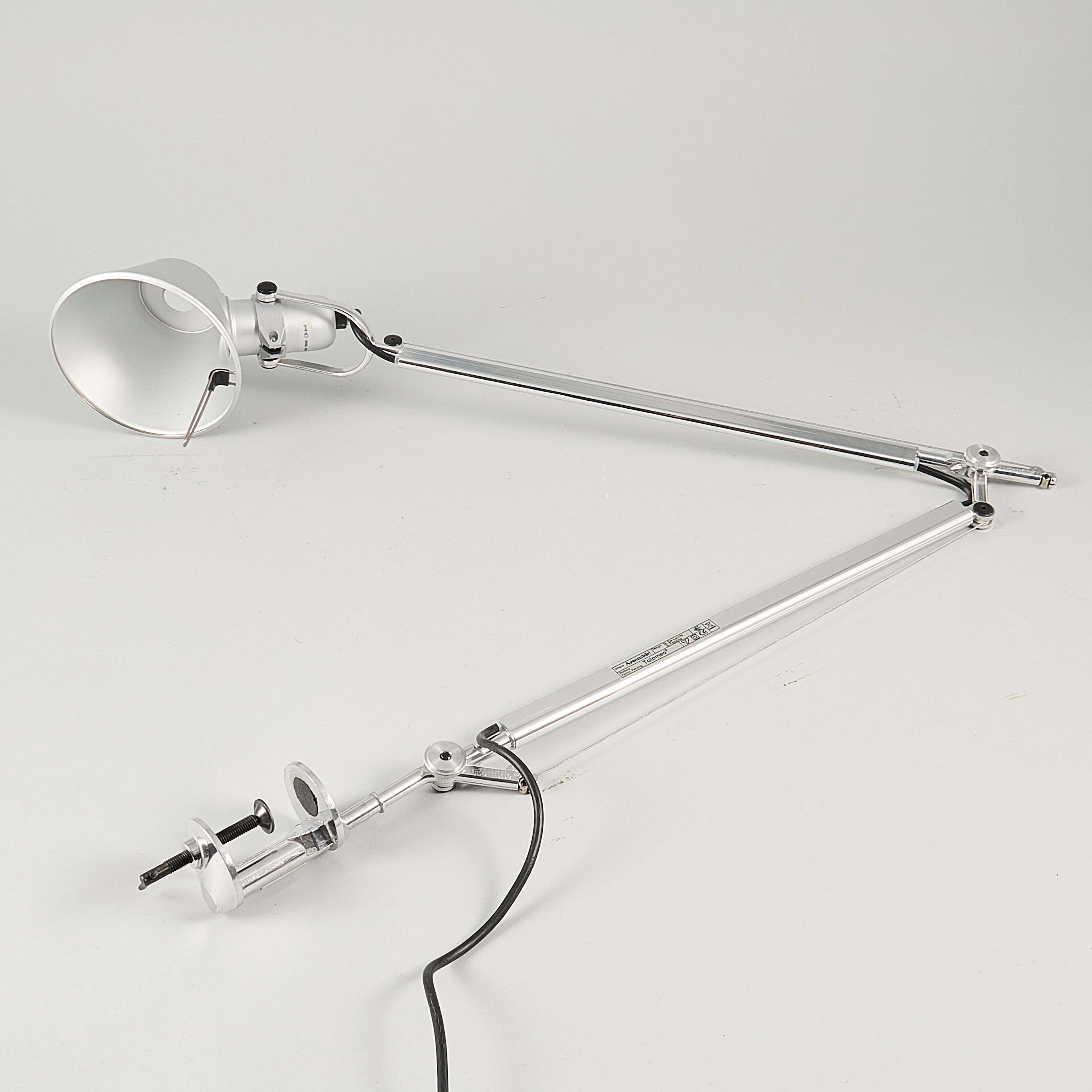 M. DE LUCCHI & G. FASSINA. Skrivbordslampa för Artemide, med bordsfäste