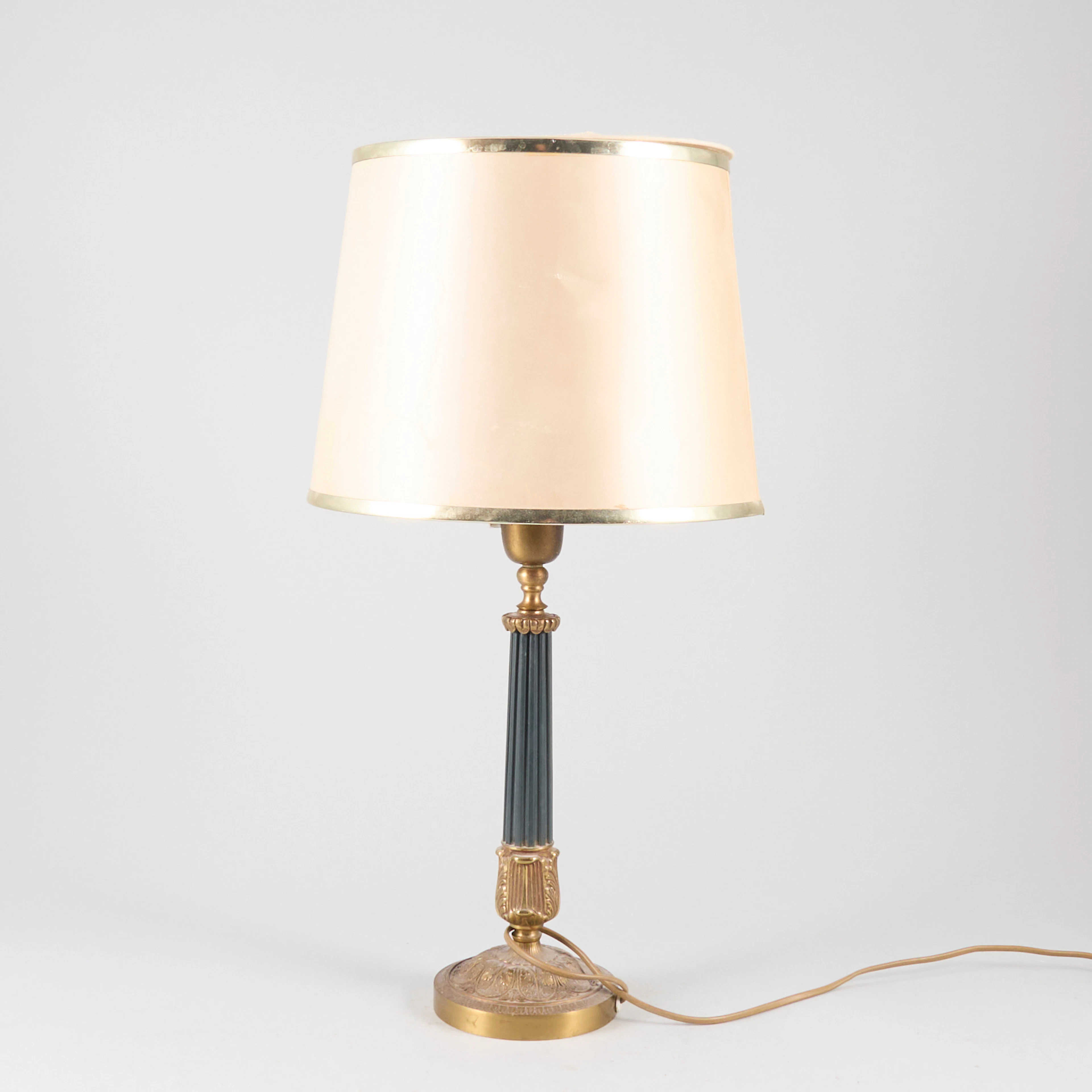 BORDSLAMPA, Empirestil.
