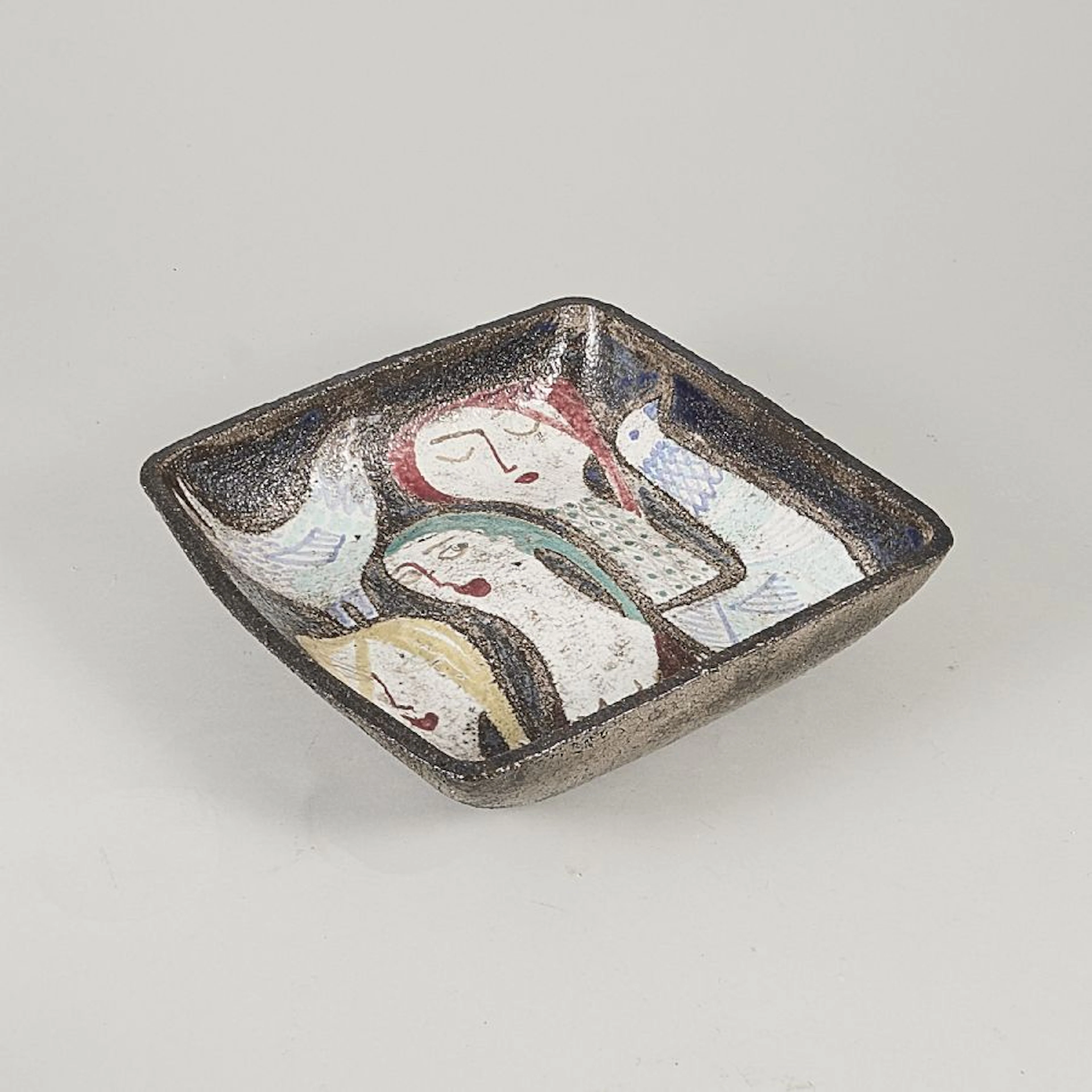 Skålfat, Mari Simmulson (1911-2000)