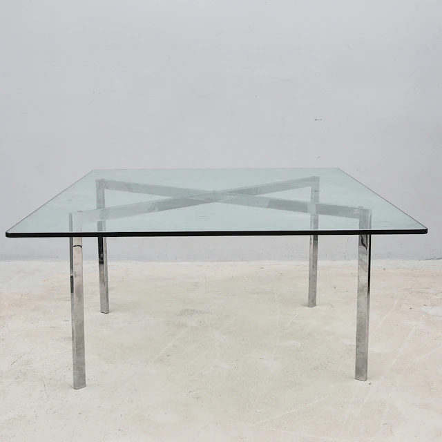 SOFFBORD, glas med metallunderede.