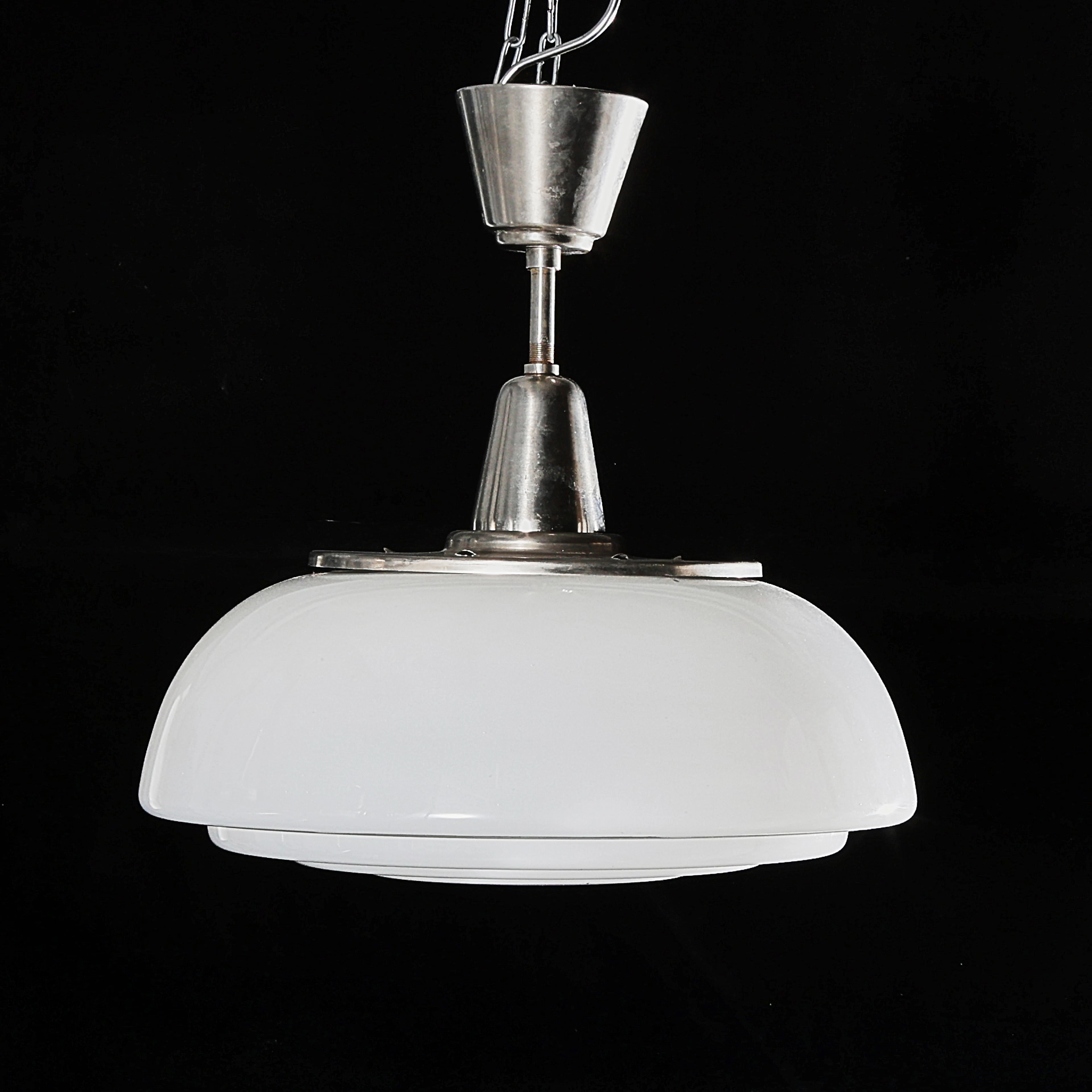 LAMPA.