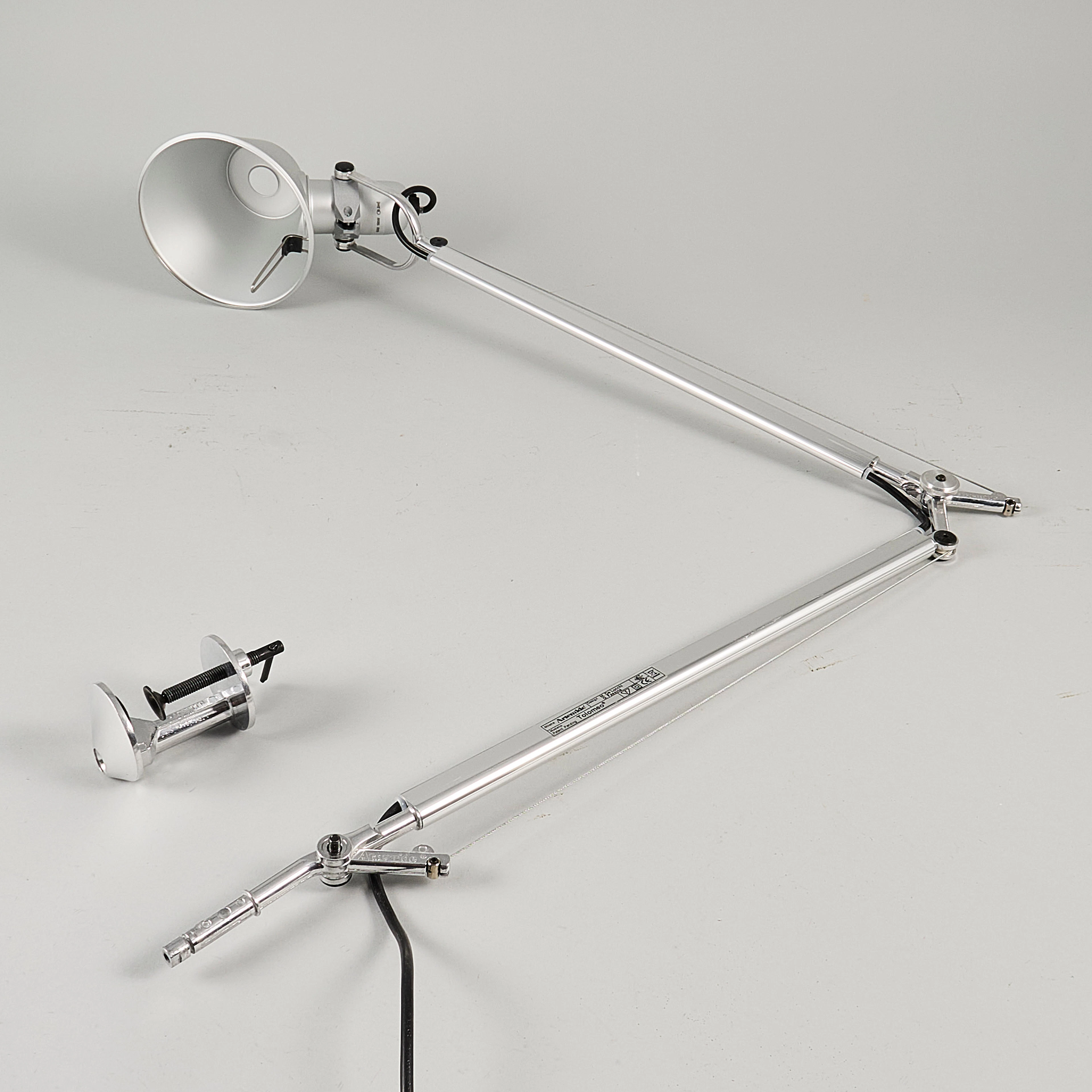 M. DE LUCCHI & G. FASSINA. Skrivbordslampa för Artemide, med bordsfäste