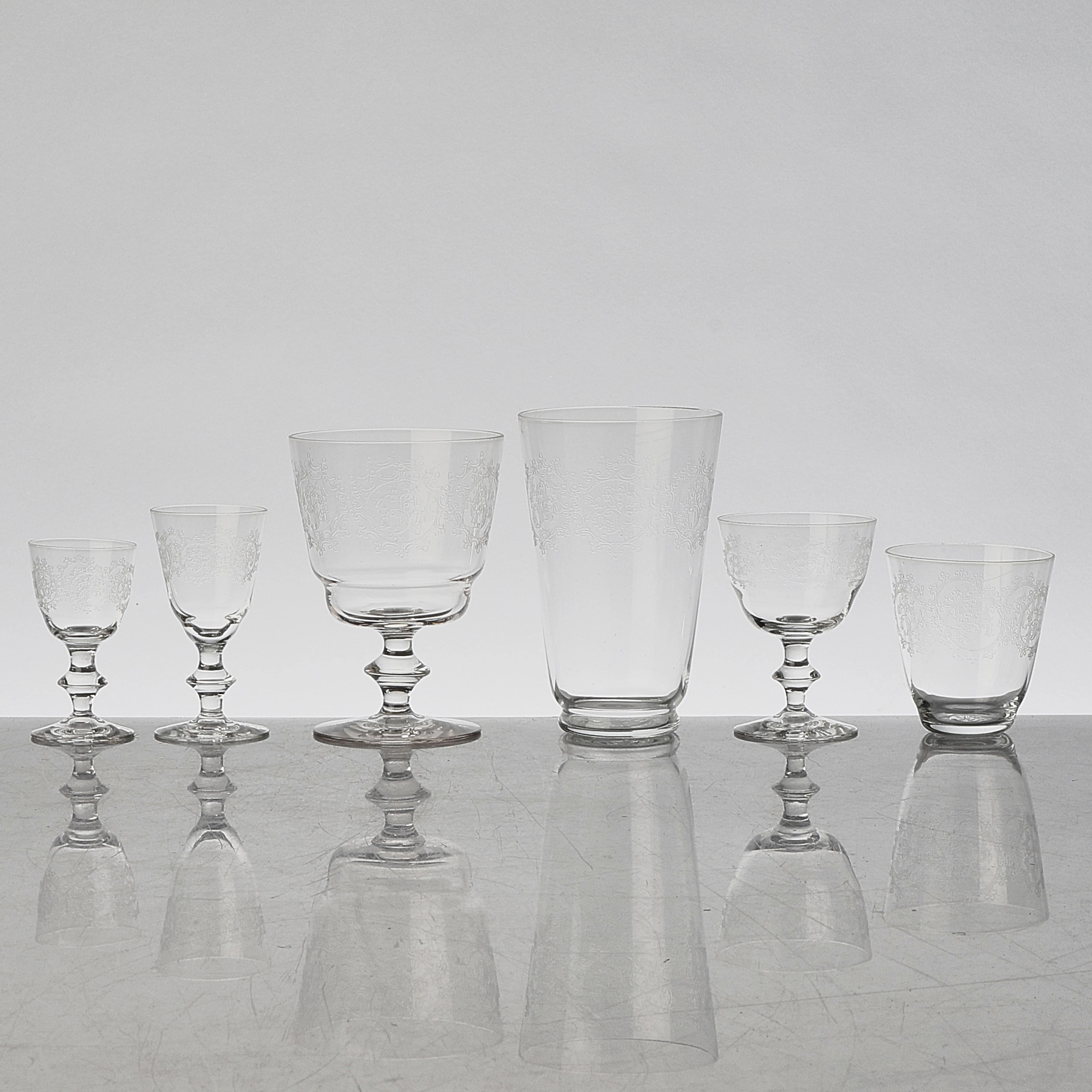 GLASSERVISDELAR, Kosta, "Elon", Edvin Ollers, 35 del ca.