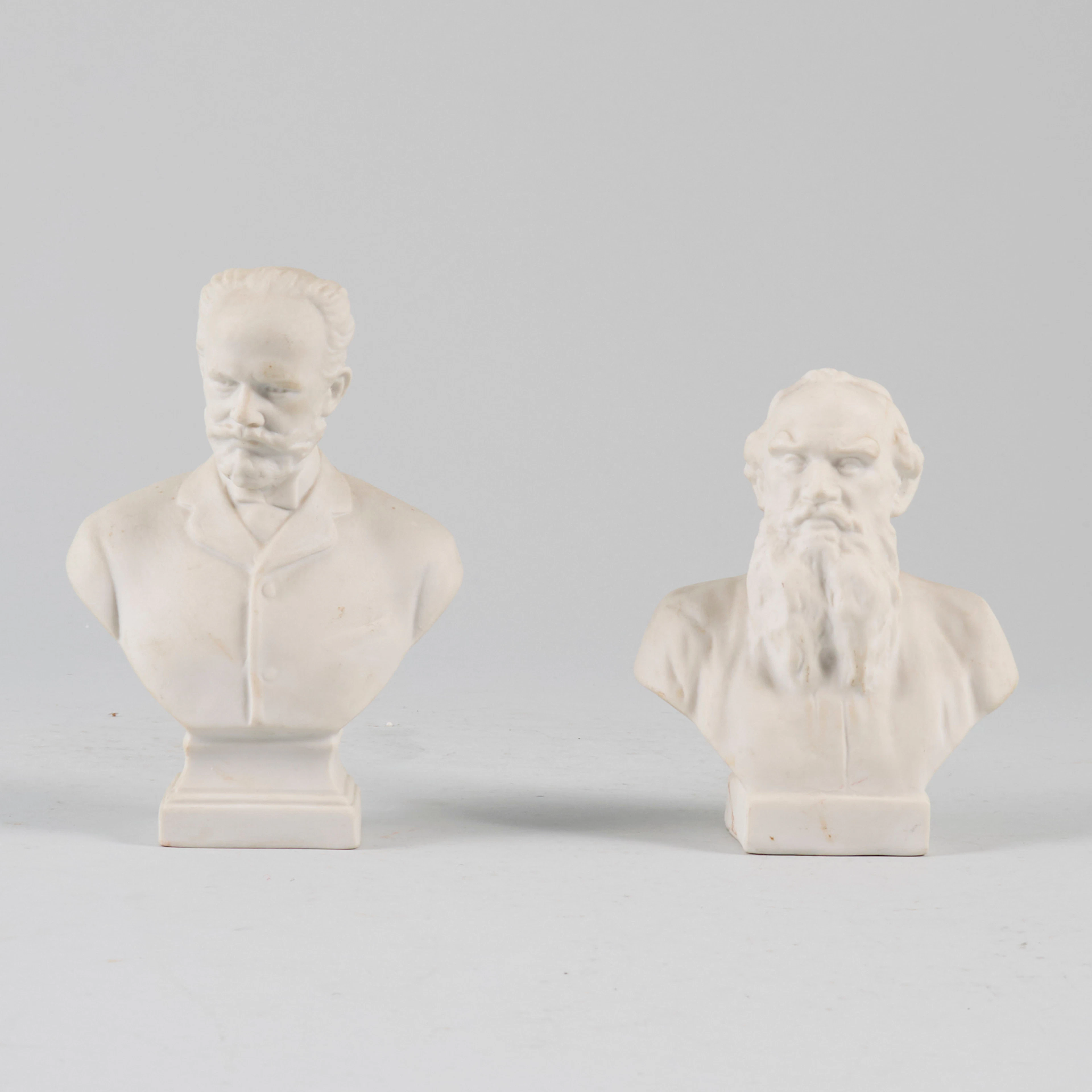 BYSTER, 2 st, förställande Pjotr Tjajkovskij och Leo Tolstoy.