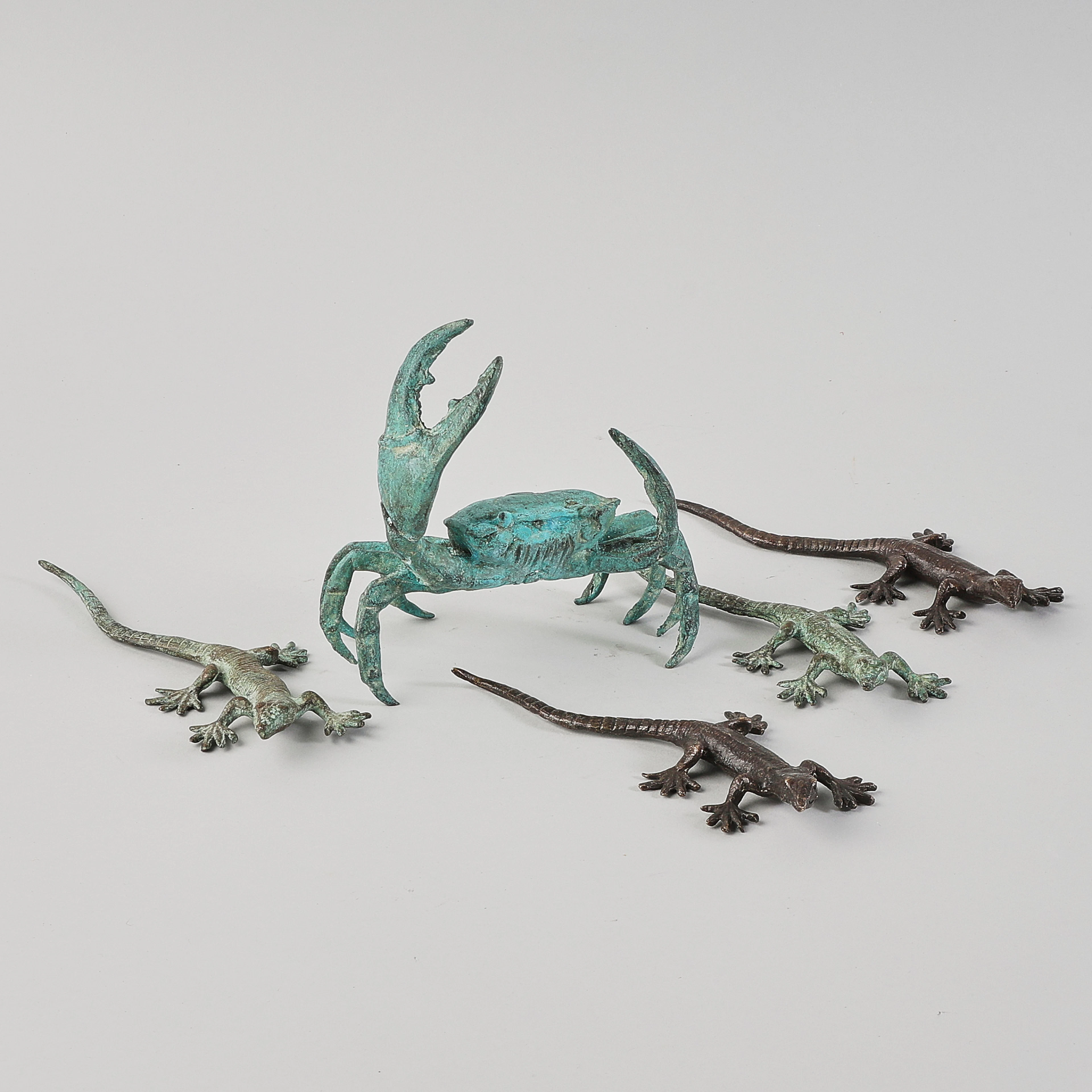 SKULPTURER; 5 st, krabba+salamandrar.