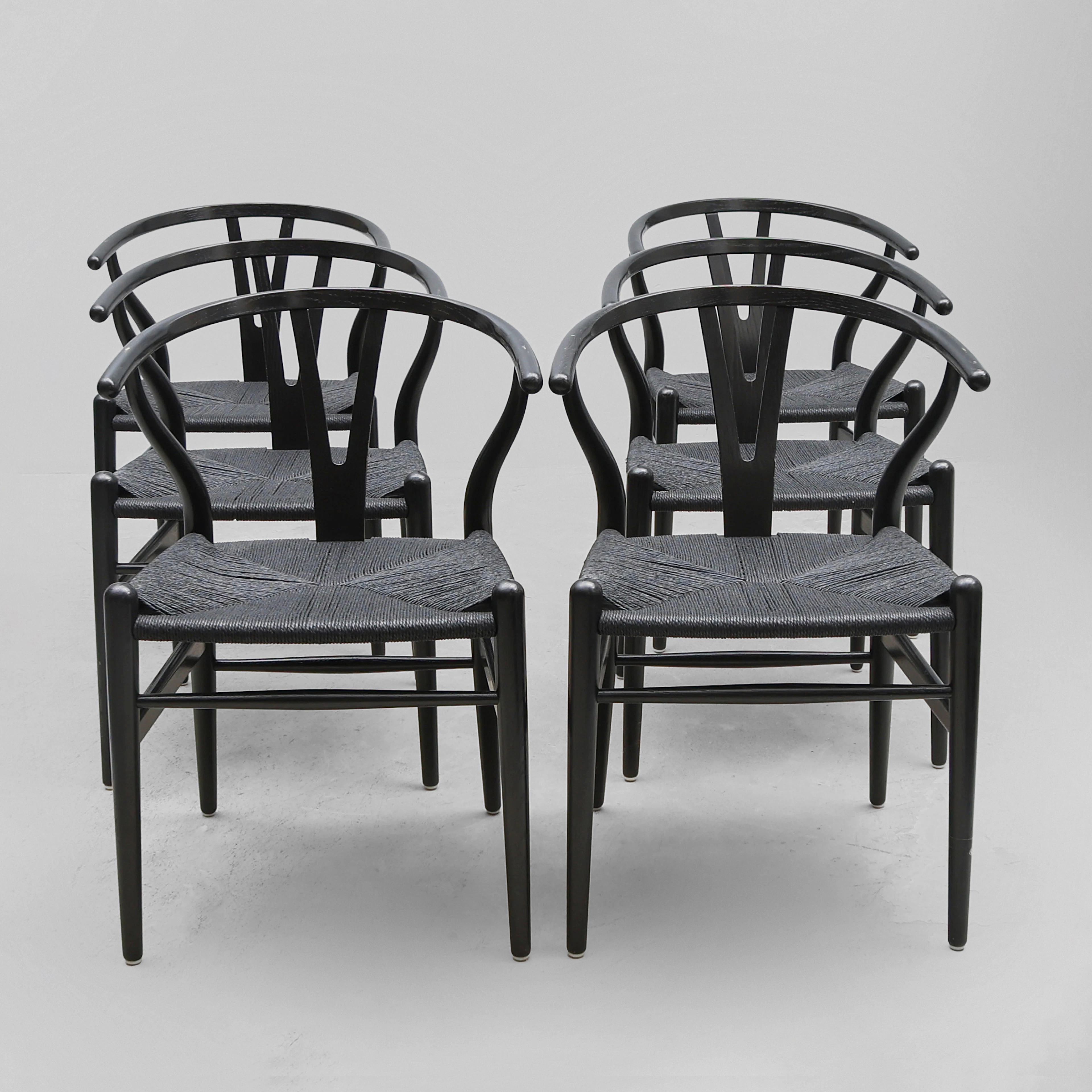 HANS J WEGNER. Karmstolar 6 st, Y-stolen, för Carl Hansen & Son, modell CH24.