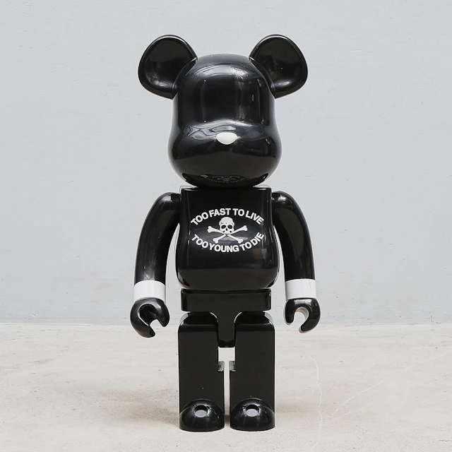 SKULPTUR, Bearbrick, 1000% "Too fast to live too young to die", Medicom