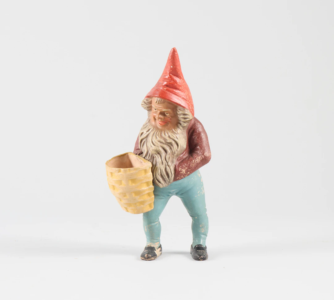 TOMTE, Bemålad terrakotta, Modell äldre.