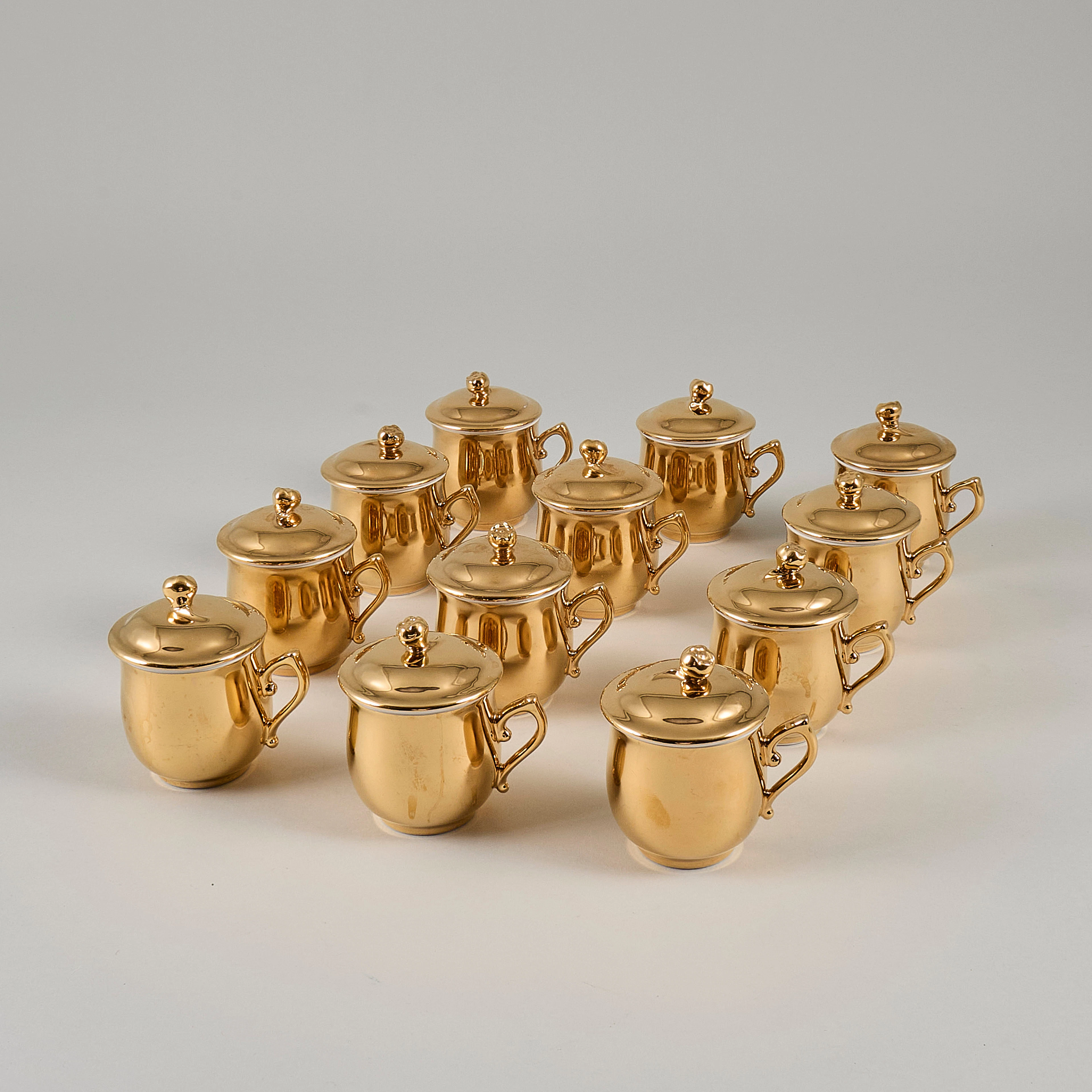 CREMEKOPPAR, 12 st, Royal Worcester.