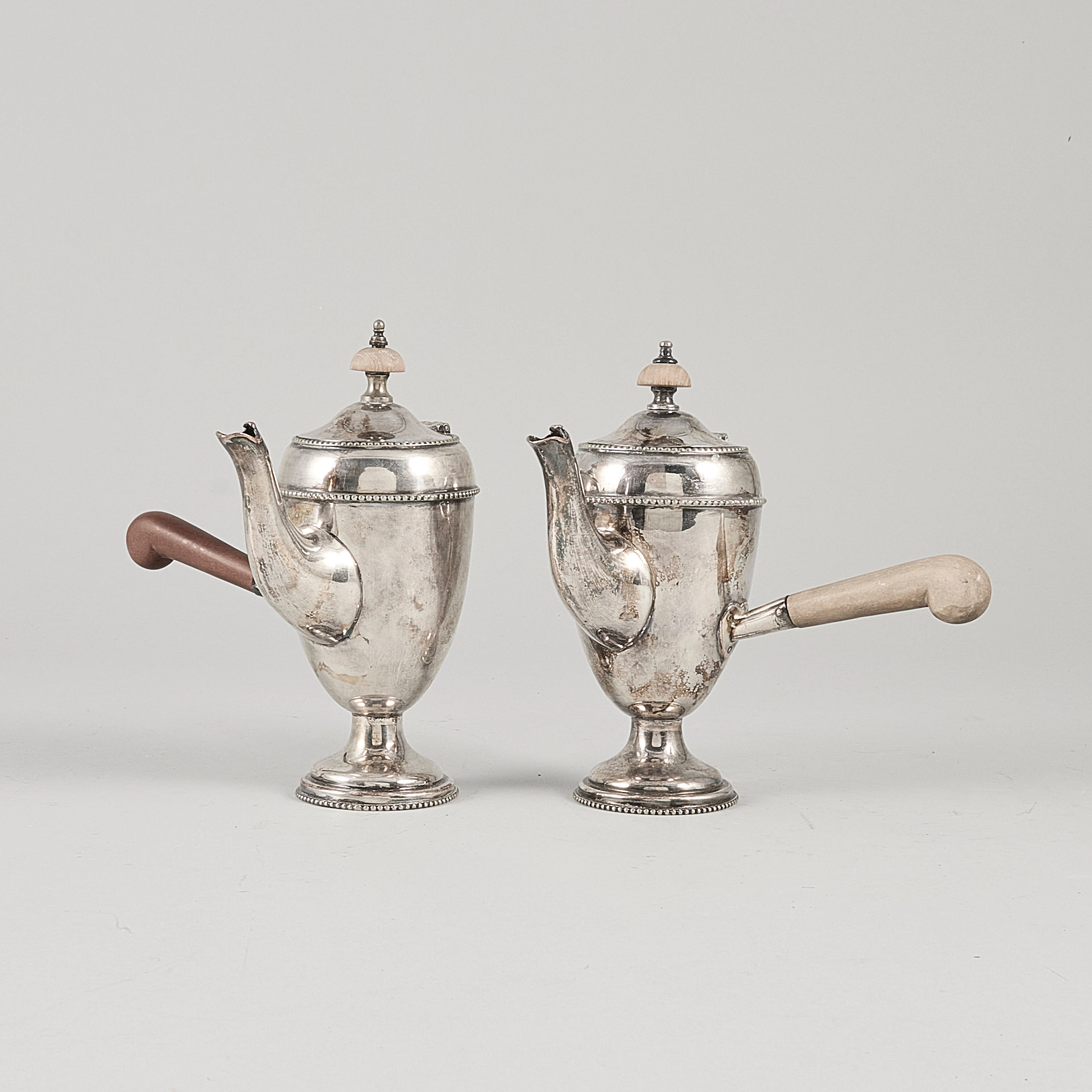 Skykannor 2 st, Ns, 1800-tal.