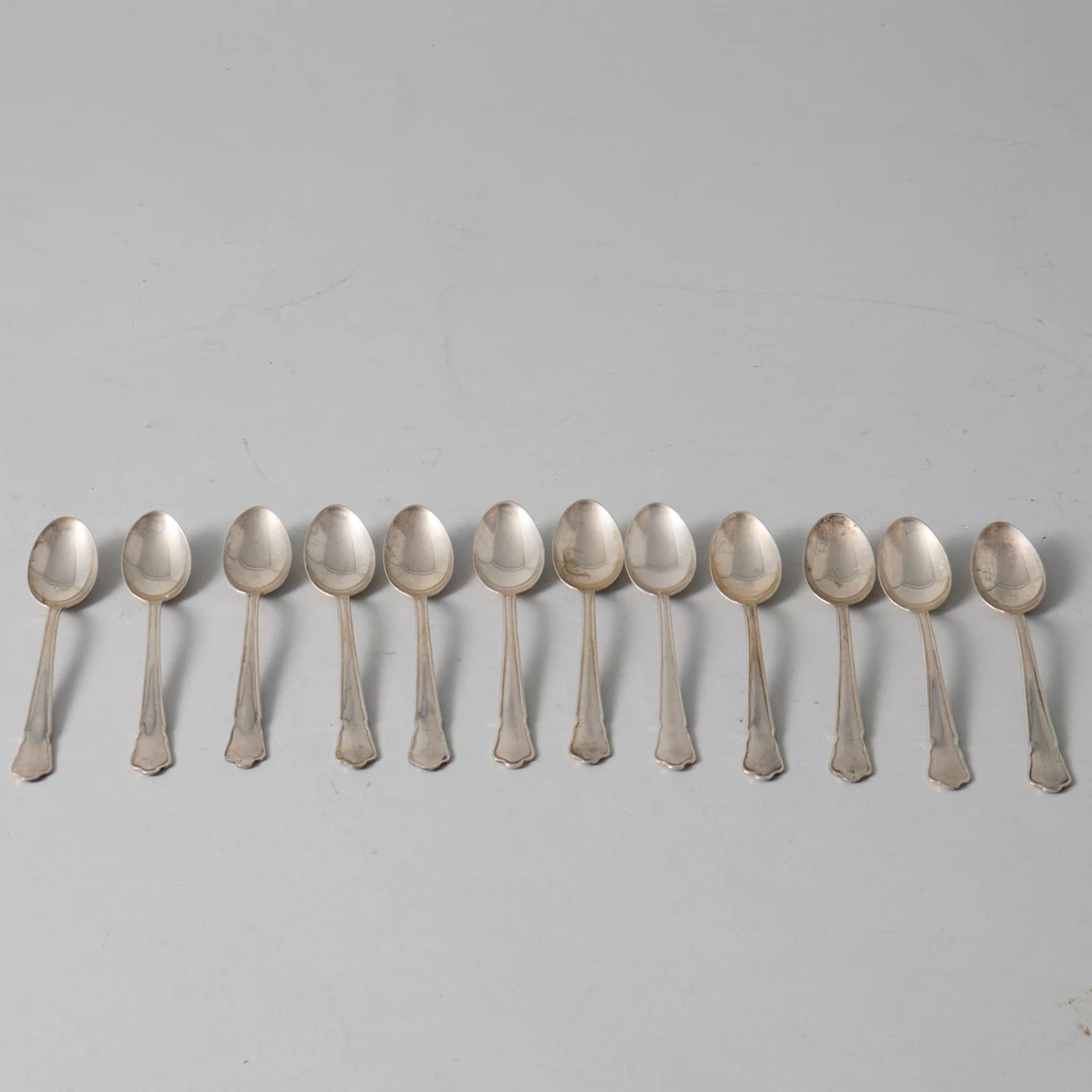 TESKEDAR, silver, Chippendale, vikt: 106,6 g.