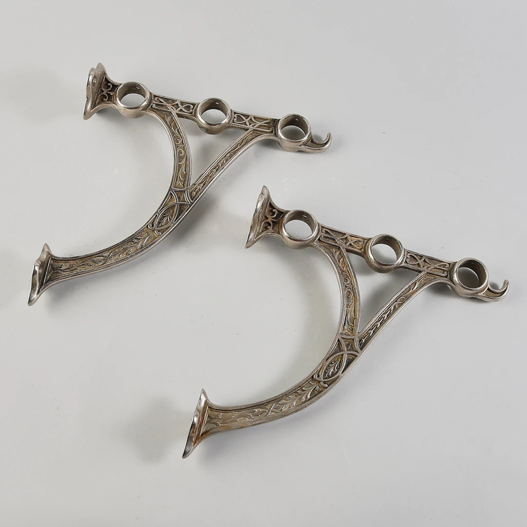 KONSOLER 1 PAR, till hatthylla, Jugendstil.