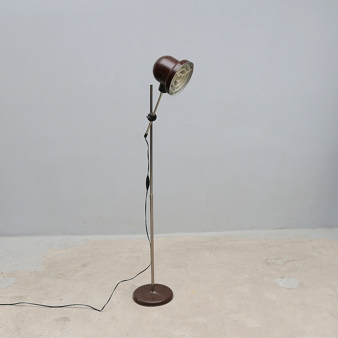 GOLVLAMPA brun, plåtskärm.