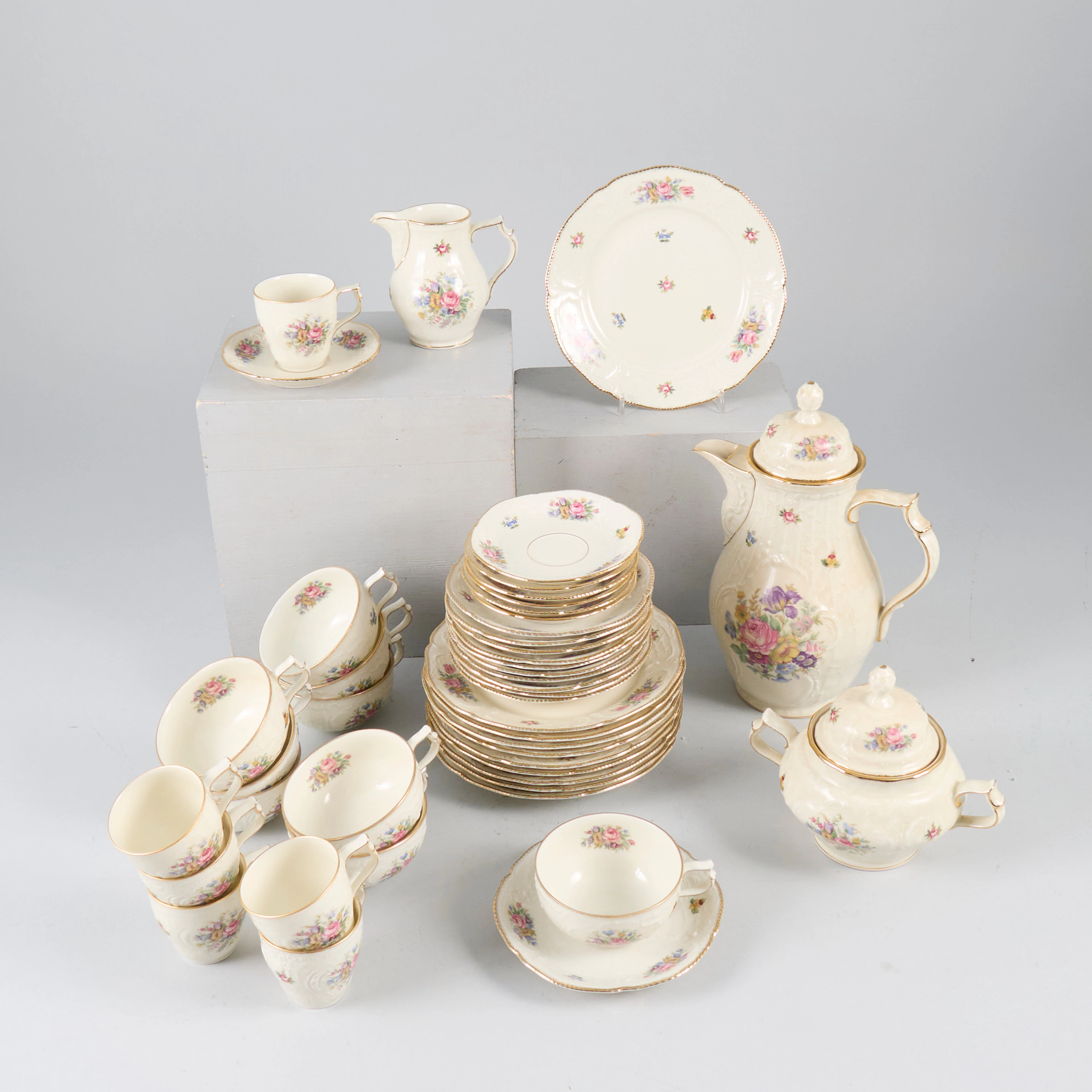 KAFFESERVISDELAR, 28 delar. Rosenthal, "Sanssouci".