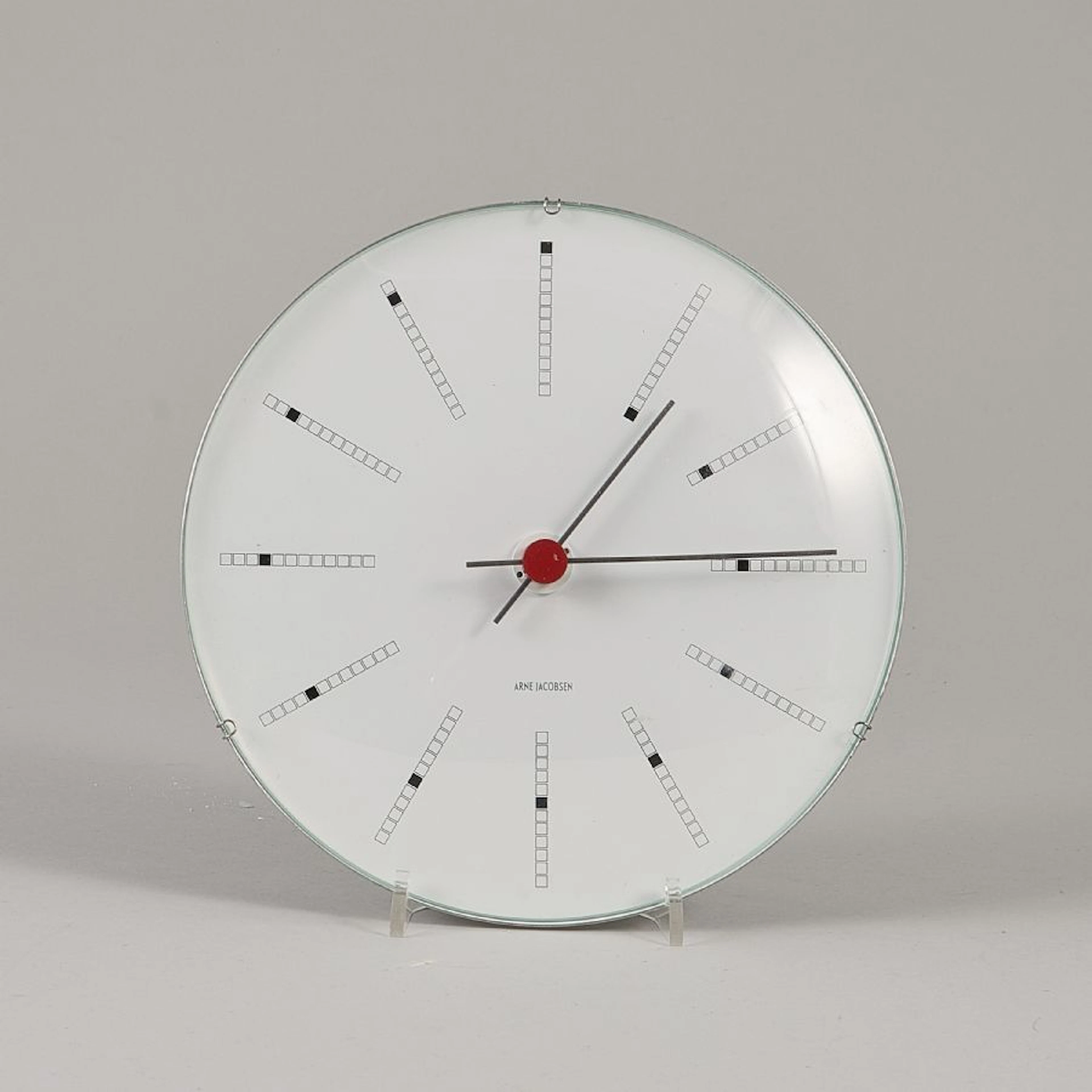 Väggur, Arne Jacobsen (1902-1971)