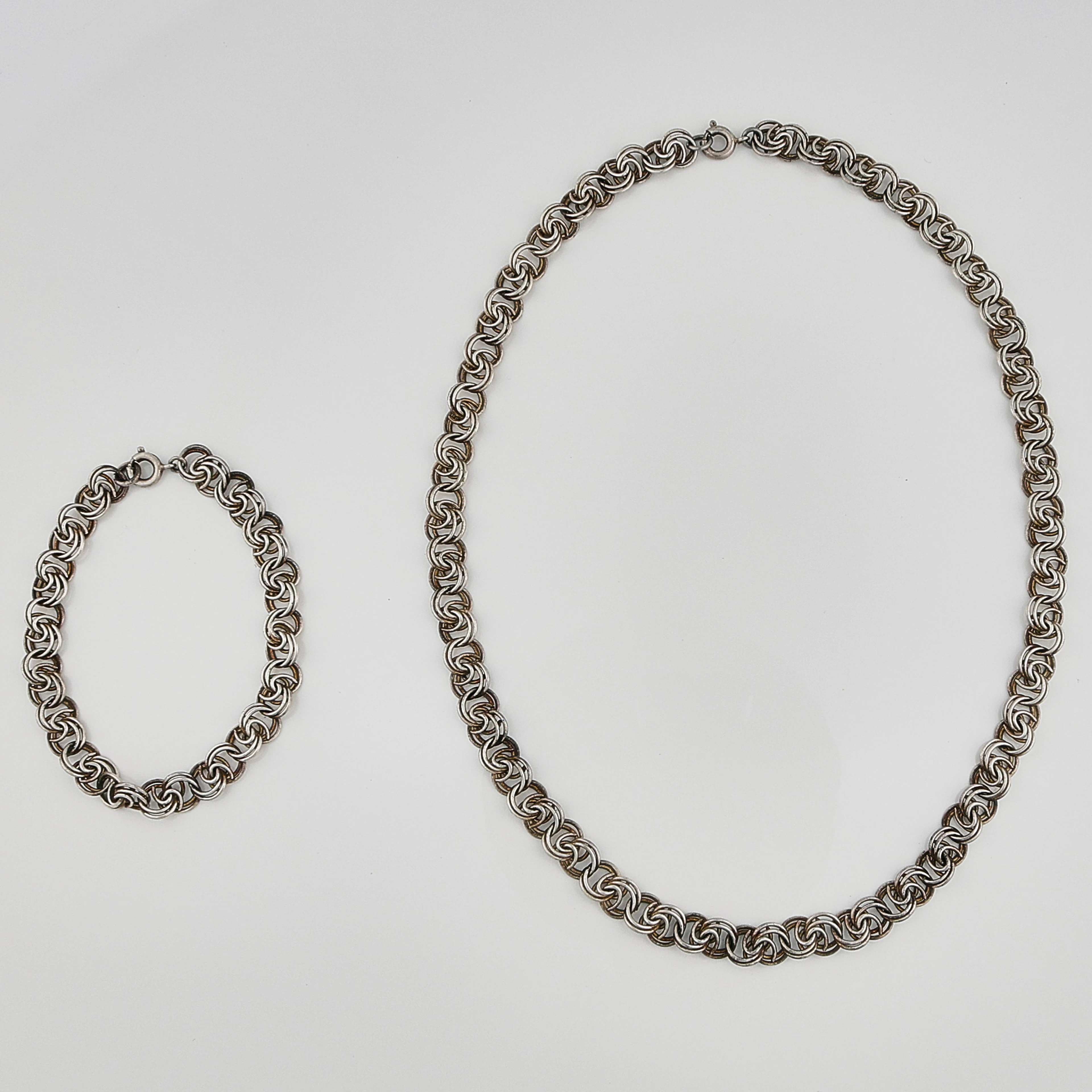 ARMBAND+HALBAND, silver.