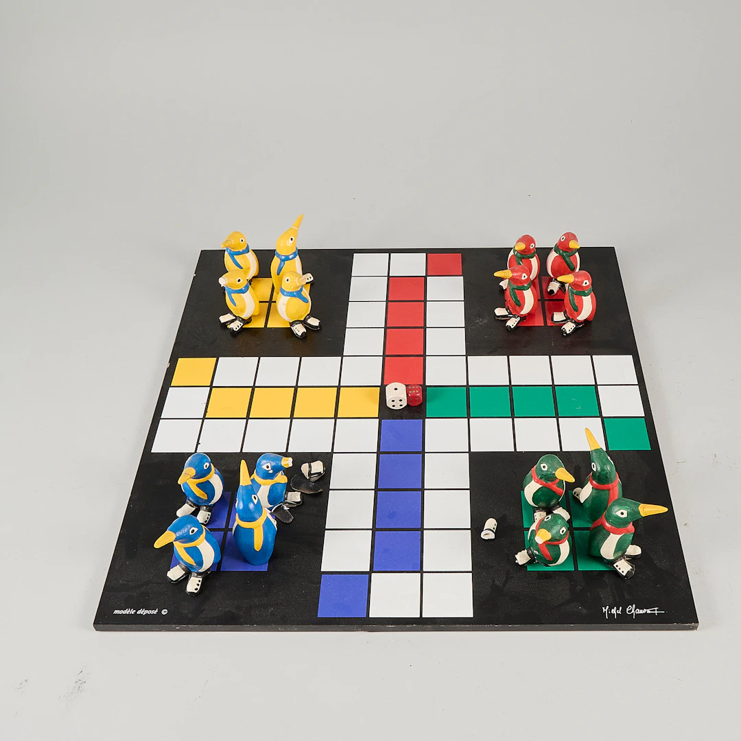 MICHEL CHAUVARD. Fia med knuff, Bräde + skulpturer, "Deco play".