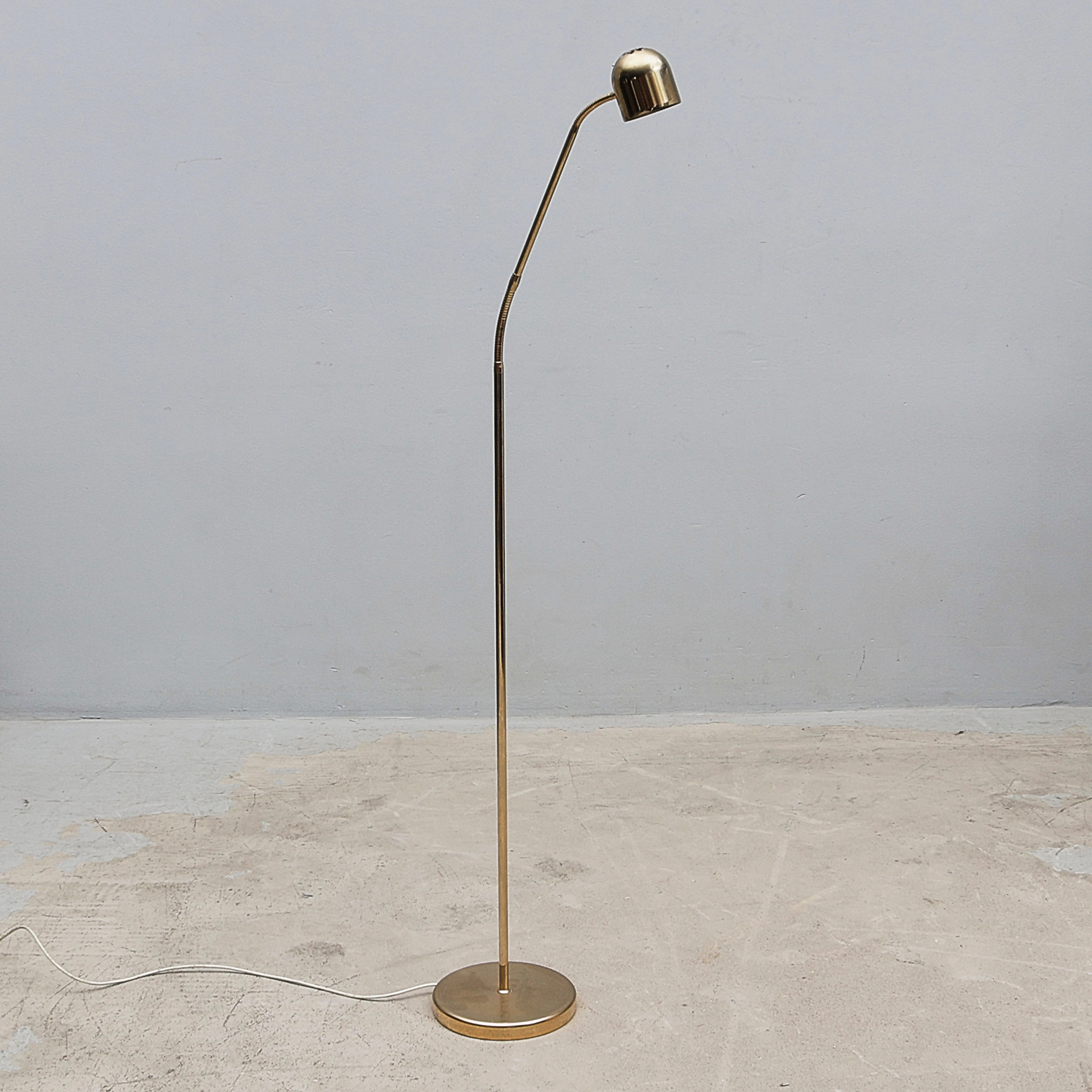 GOLVLAMPA, Mässing, Belid.